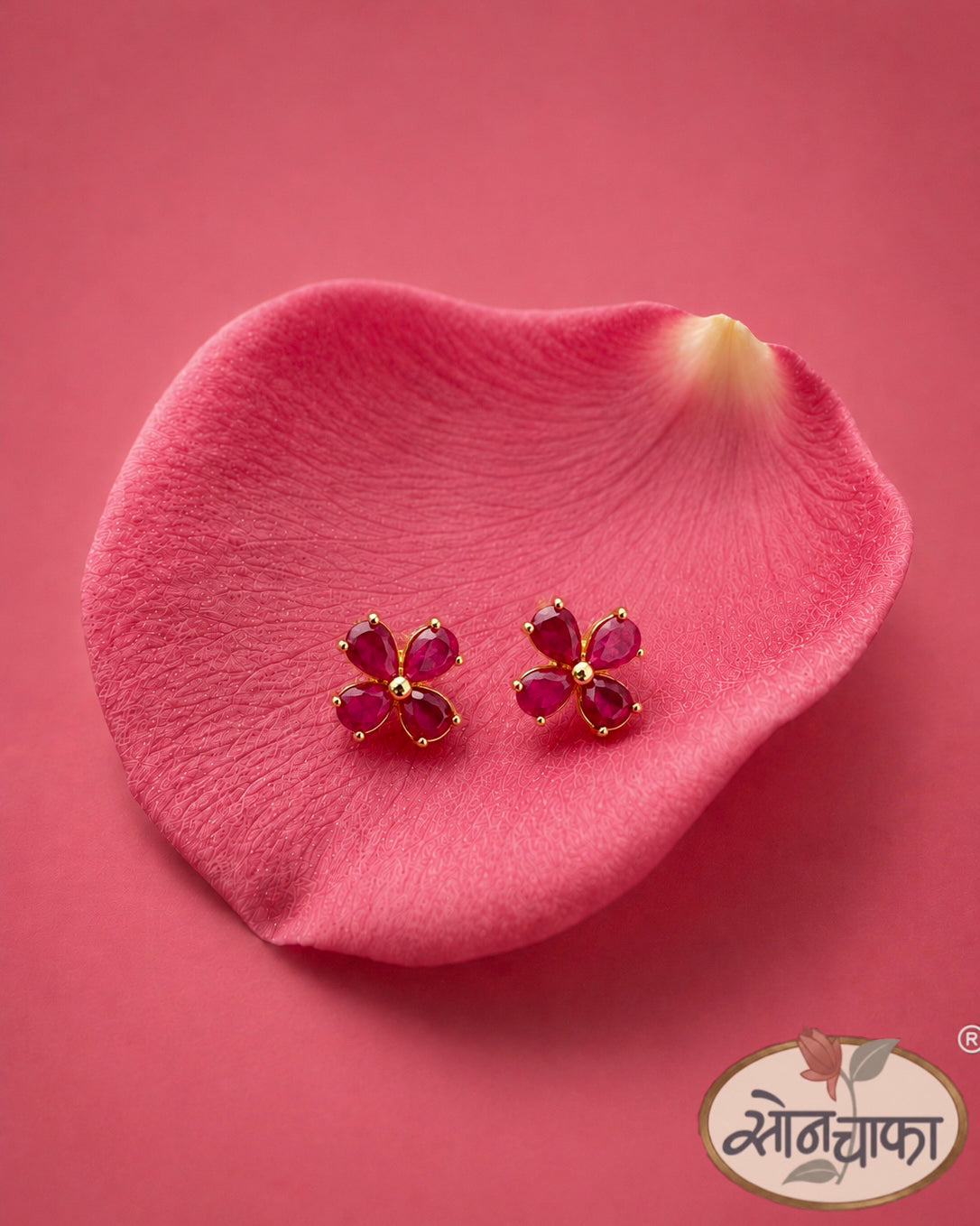 DELIGHT NAVRATNA STUDS