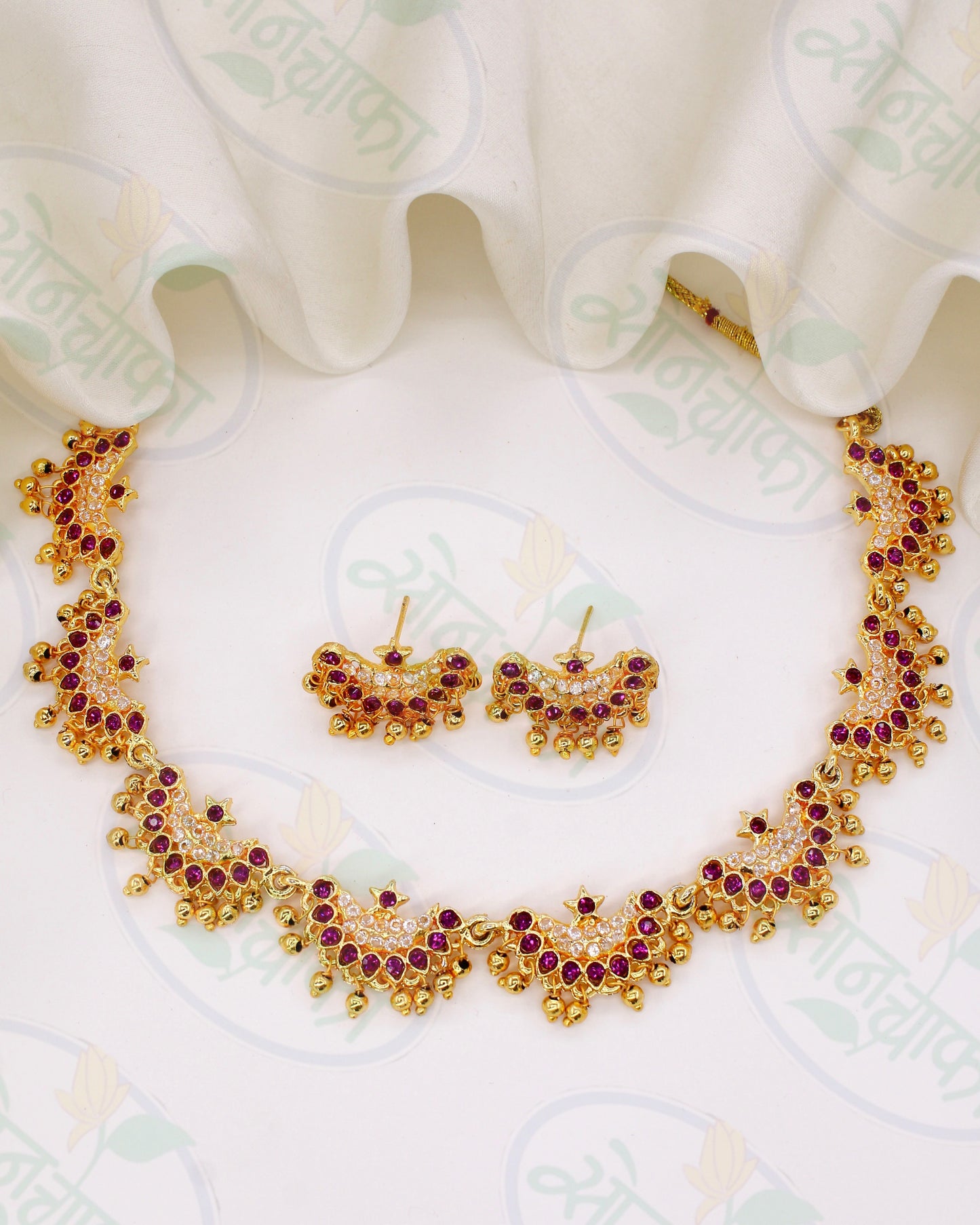 BRILLIANT MALHAR NECKLACE