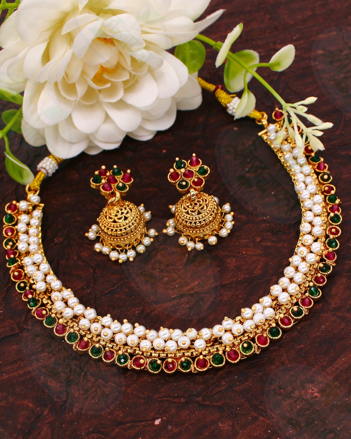 EXCLUSIVE PEARL BEADS NECKLACE