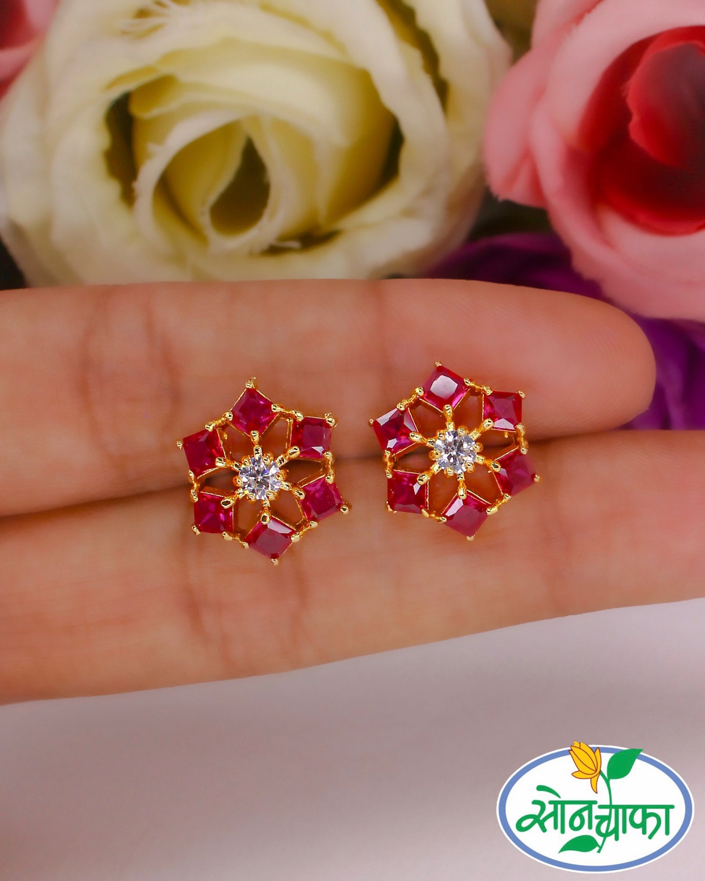 GLITTERING DIAMOND EARRINGS