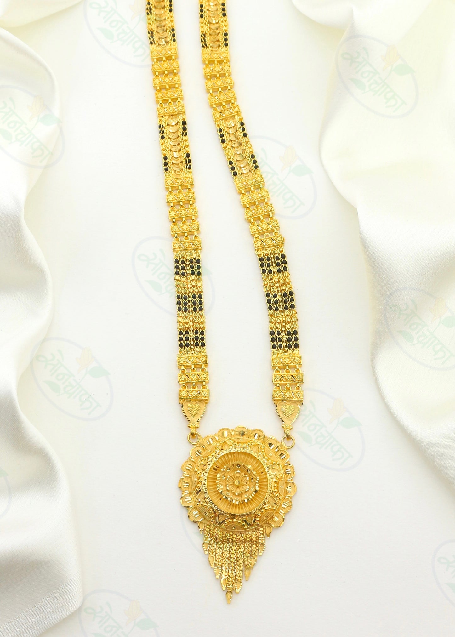 APPEALING FLORAL DESIGNER MANGALSUTRA