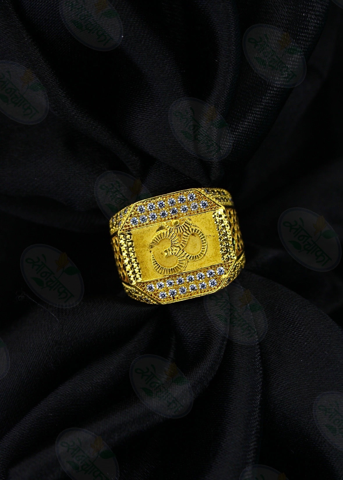 BEAUTIFUL DESIGNER GOLDEN RING