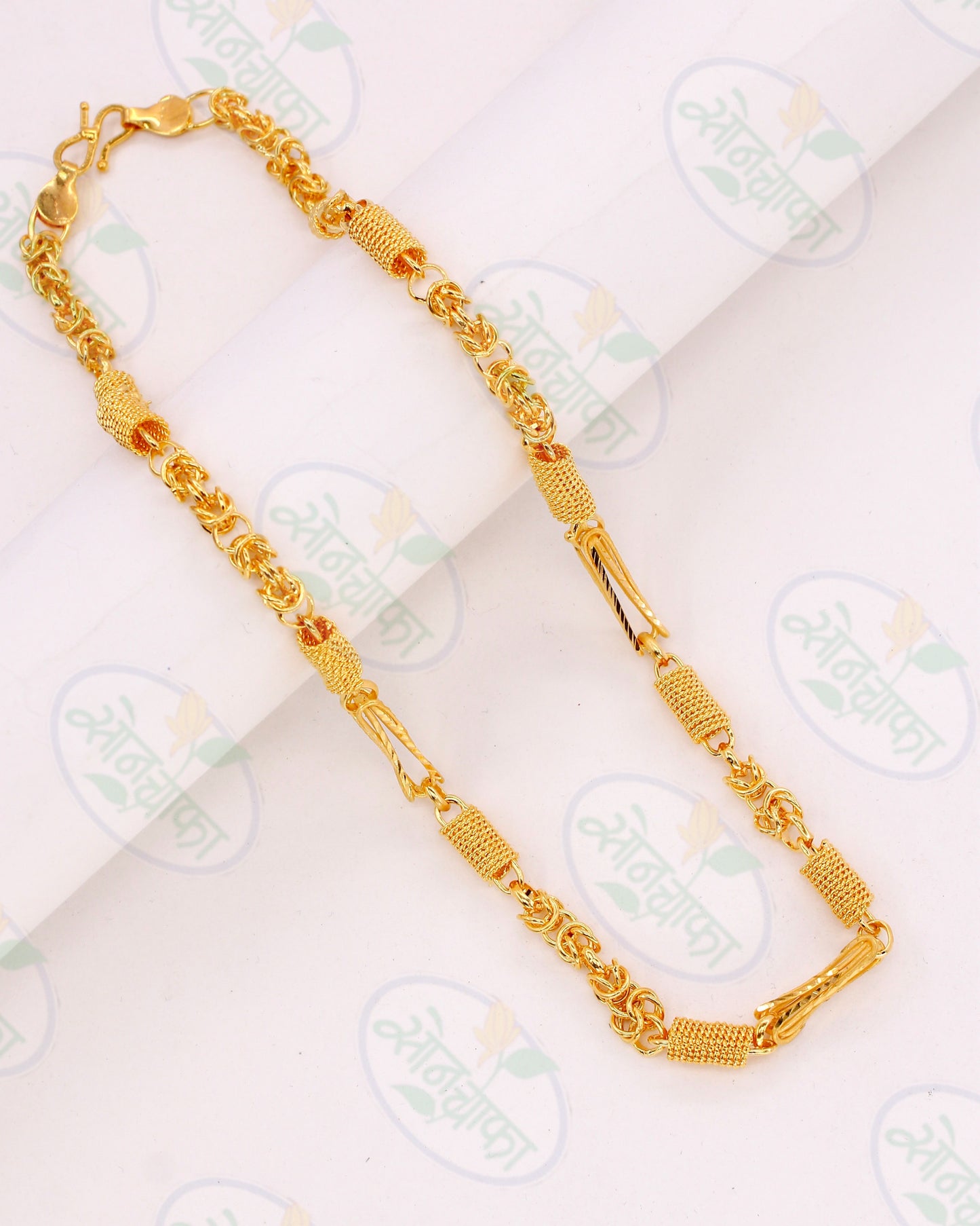 UNIQUE DESIGNER CHAIN