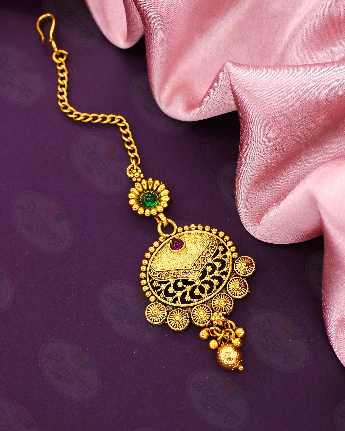 SPARKLES OF TRADITION BINDI