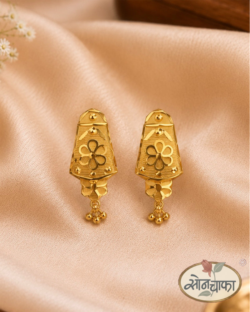GRACEFUL DESIGNER EARINGS