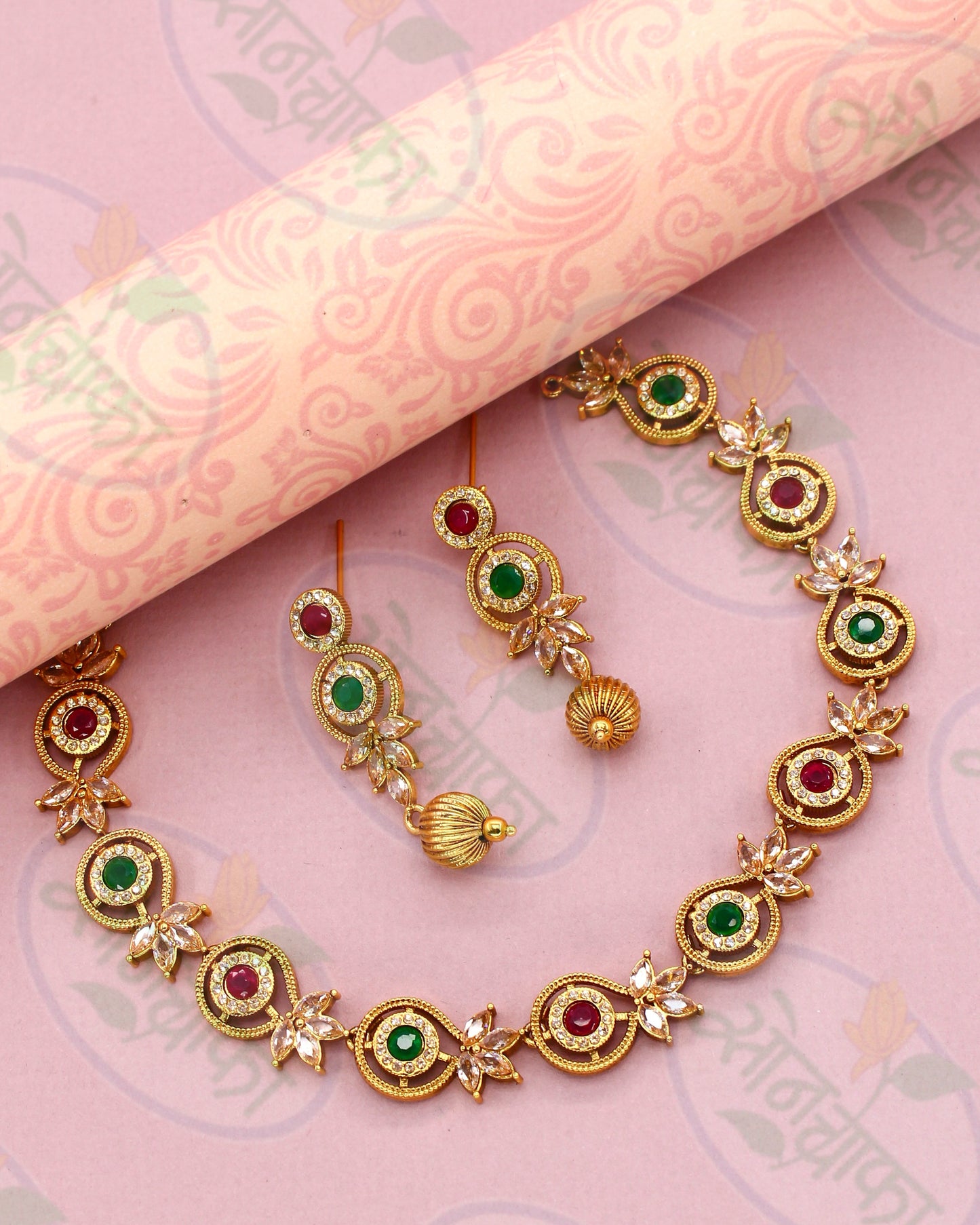 CIRCLE DESIGNER NECKLACE