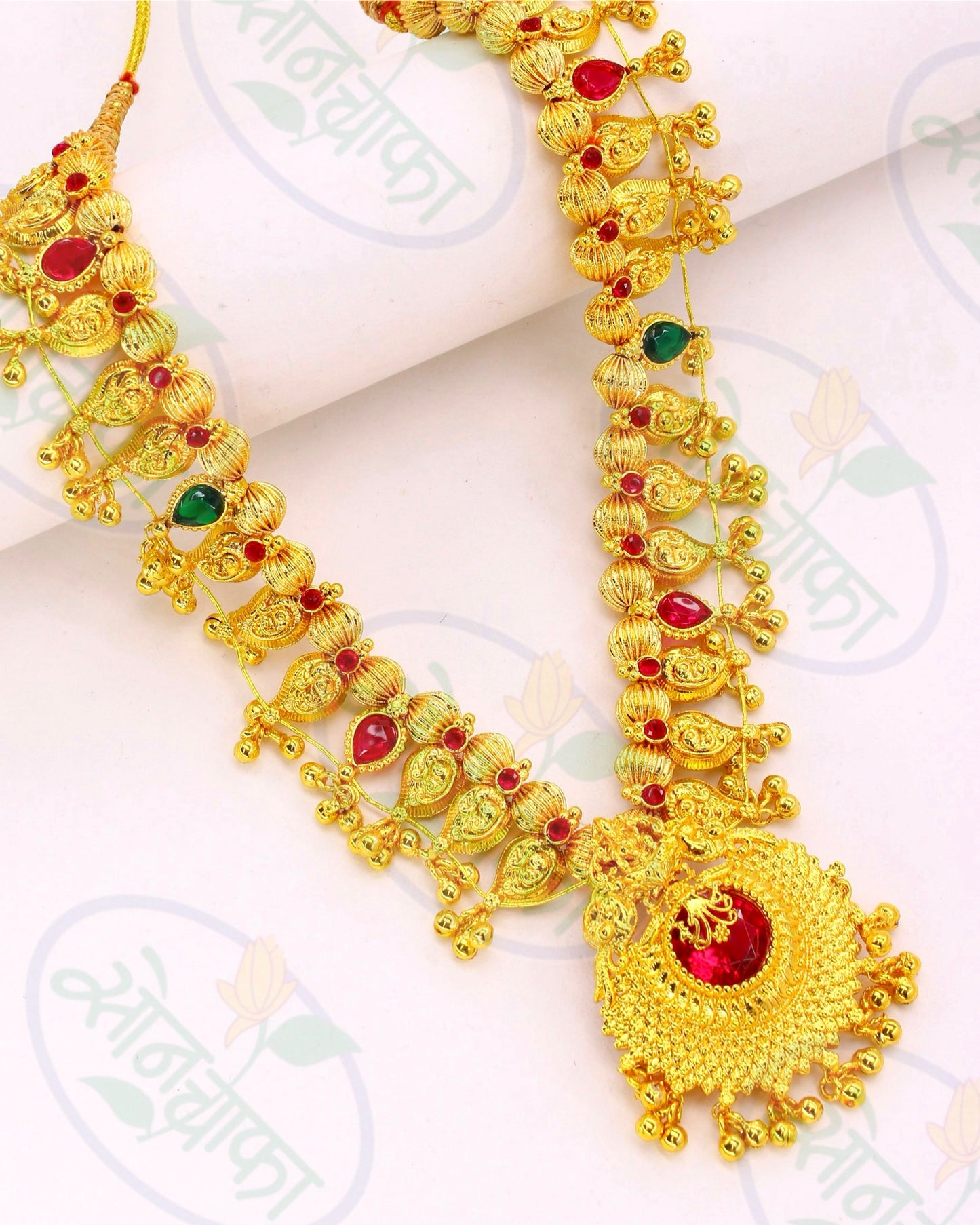 TRENDY KOLHAPURI SAAJ