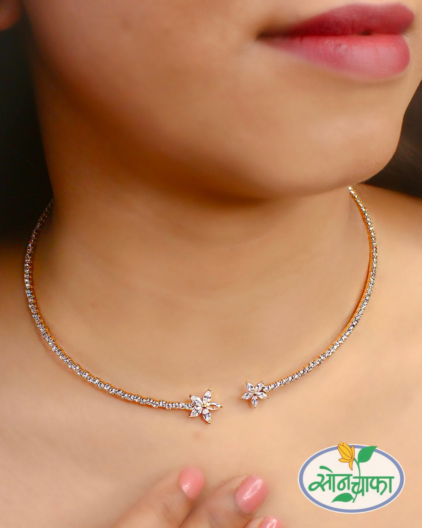FLORAL DESIGNER NECKLACE
