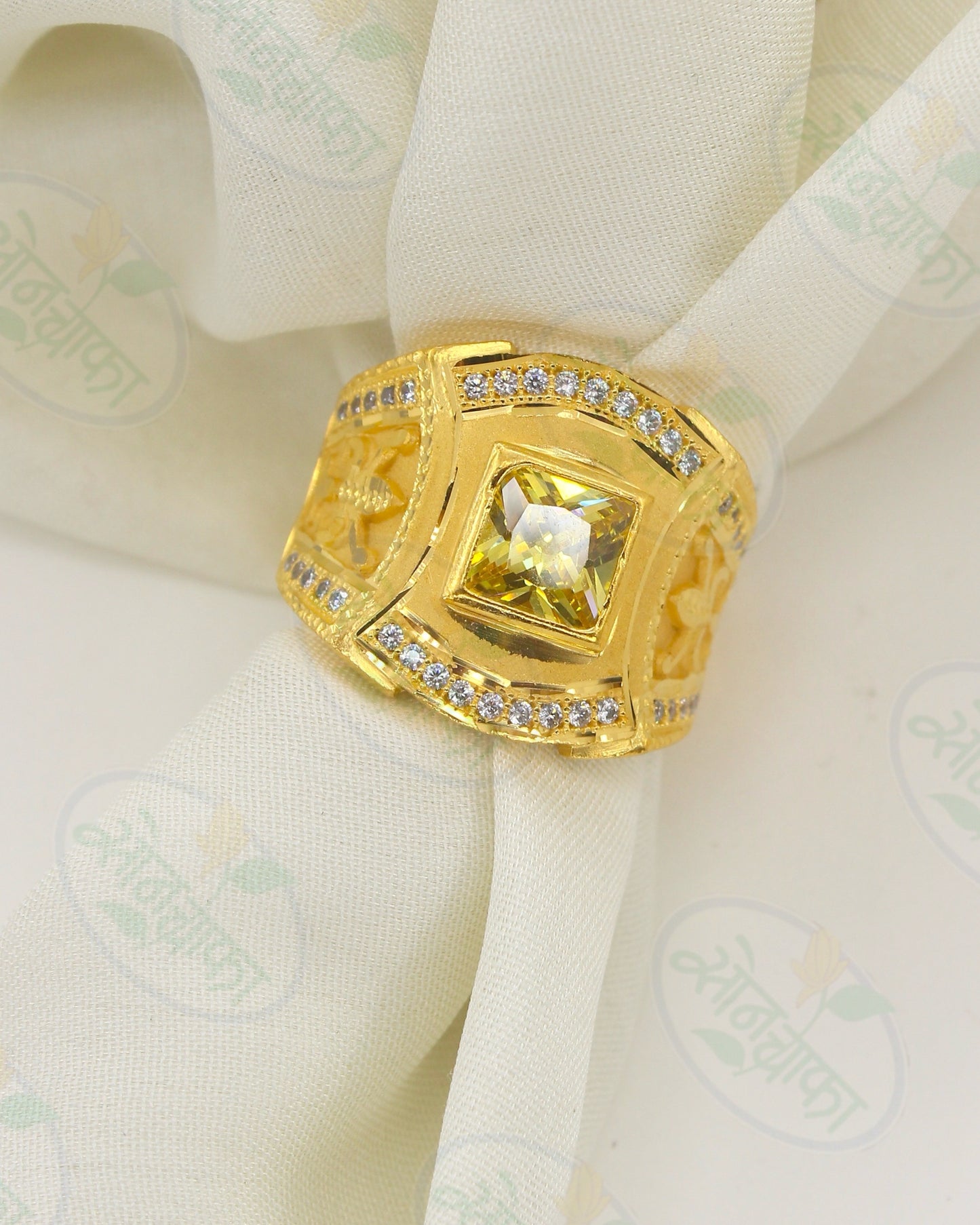 SQUARE DESIGNER RING