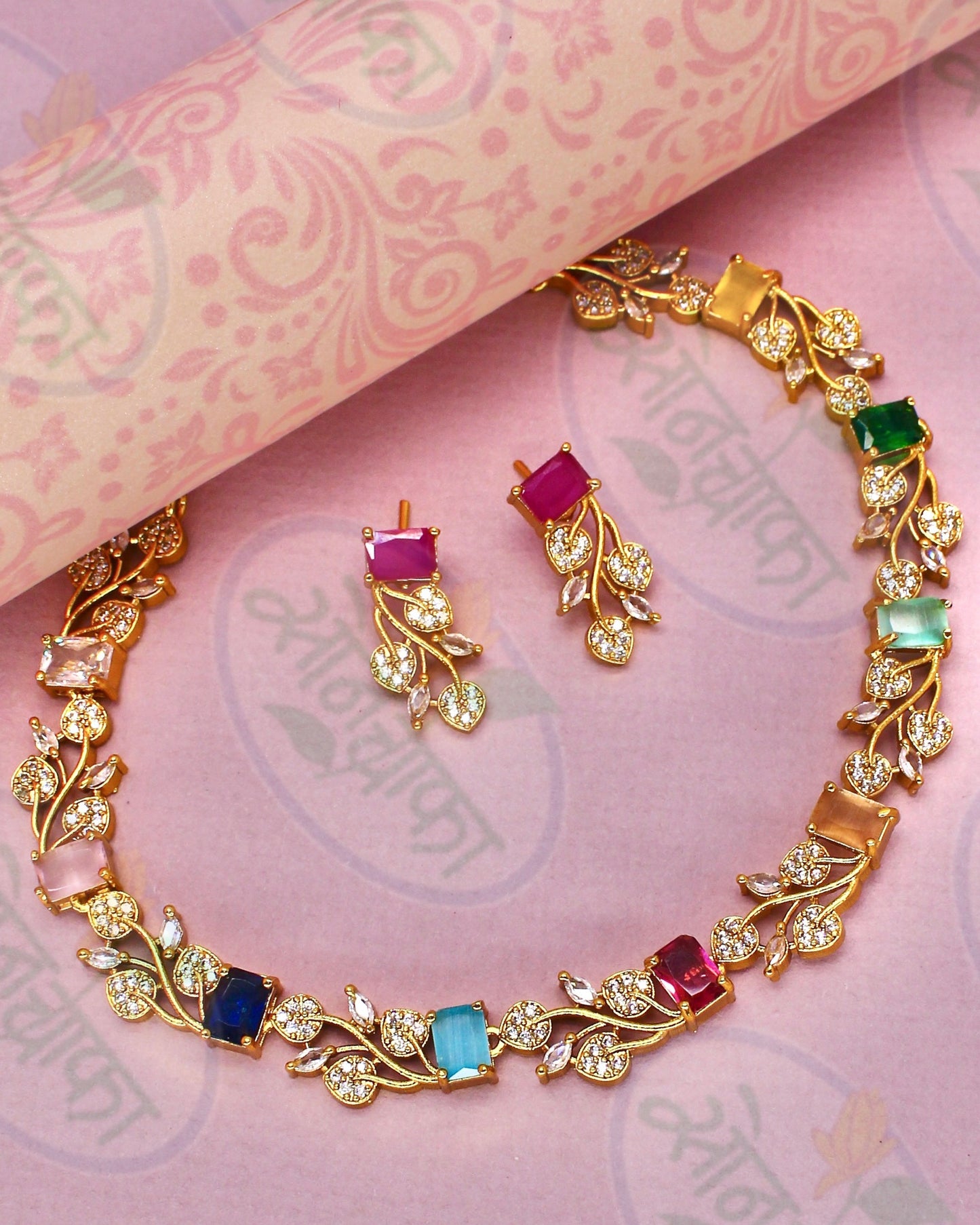 TRENDY RAJASI NECKLACE