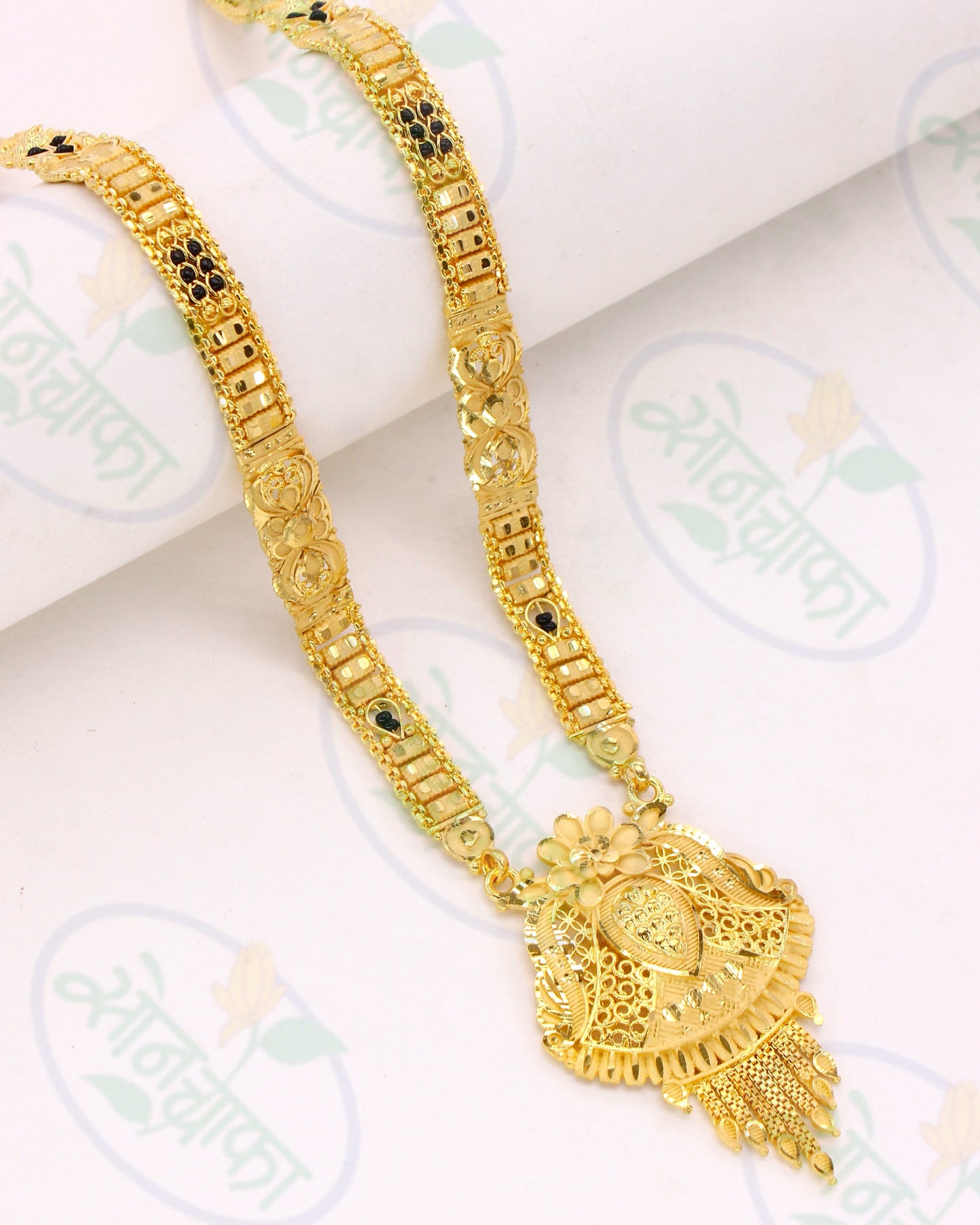 SWEET PROMISE GOLD PALTED MANGALSUTRA