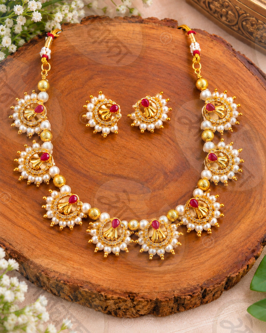TRENDY MOTI NECKLACE