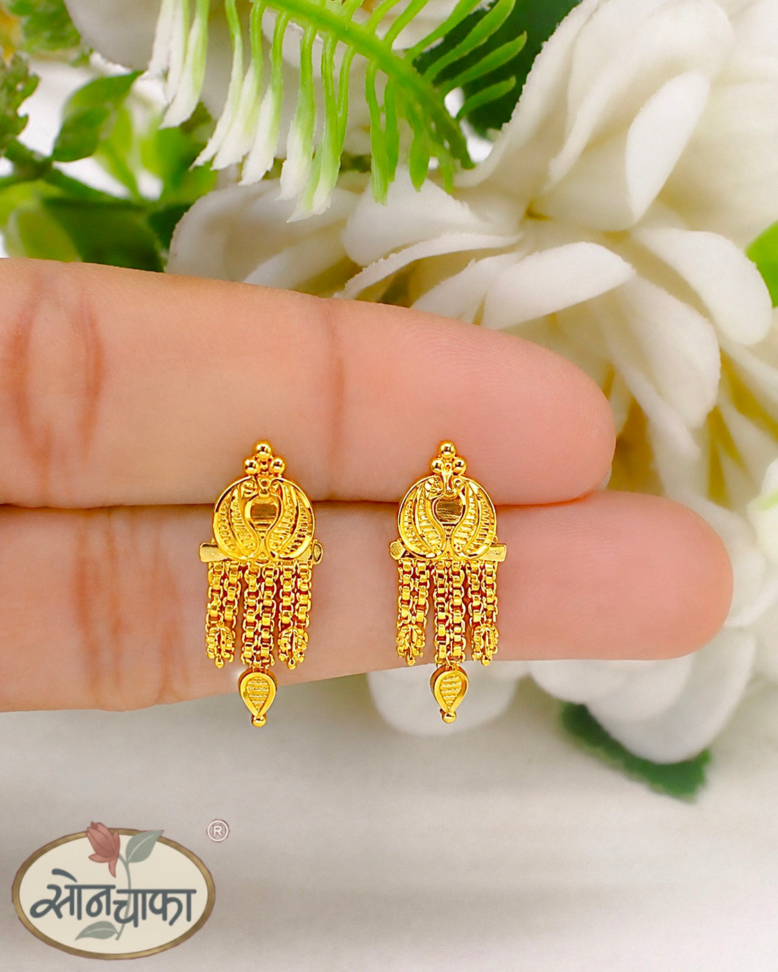 PRETTY GOLD PLATED EARRINGS