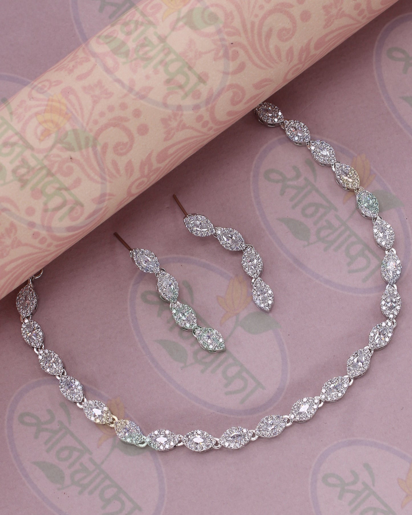 REGAL ELEGANCE DIAMOND NECKLACE