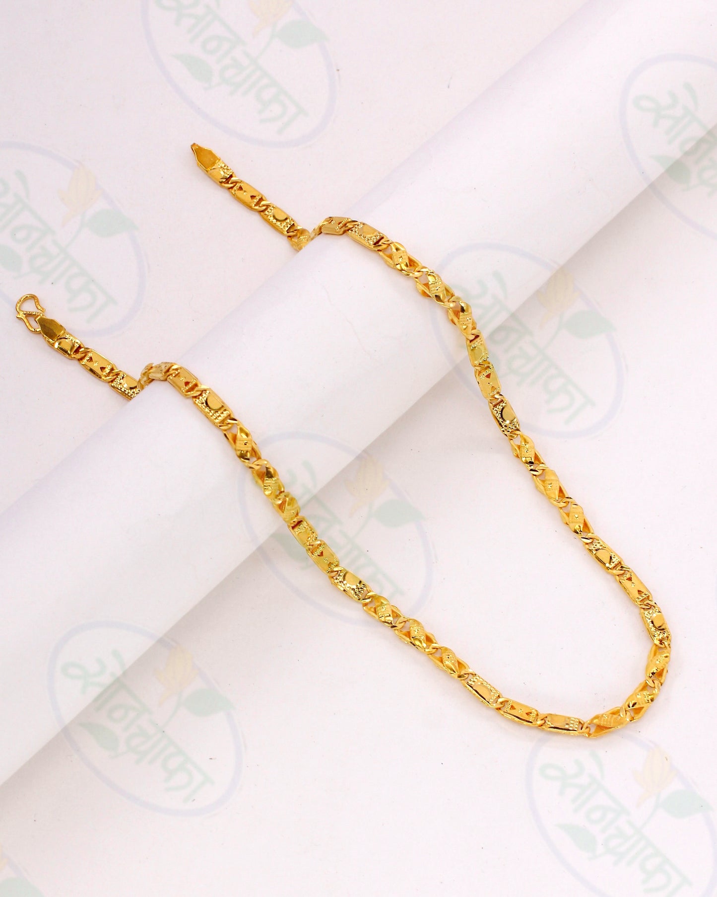 CAPTIVATING GOLD PLATED CHAIN