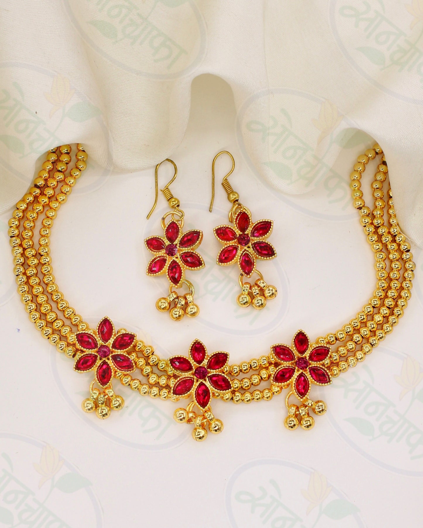 FLORET DESIGENR NECKLACE