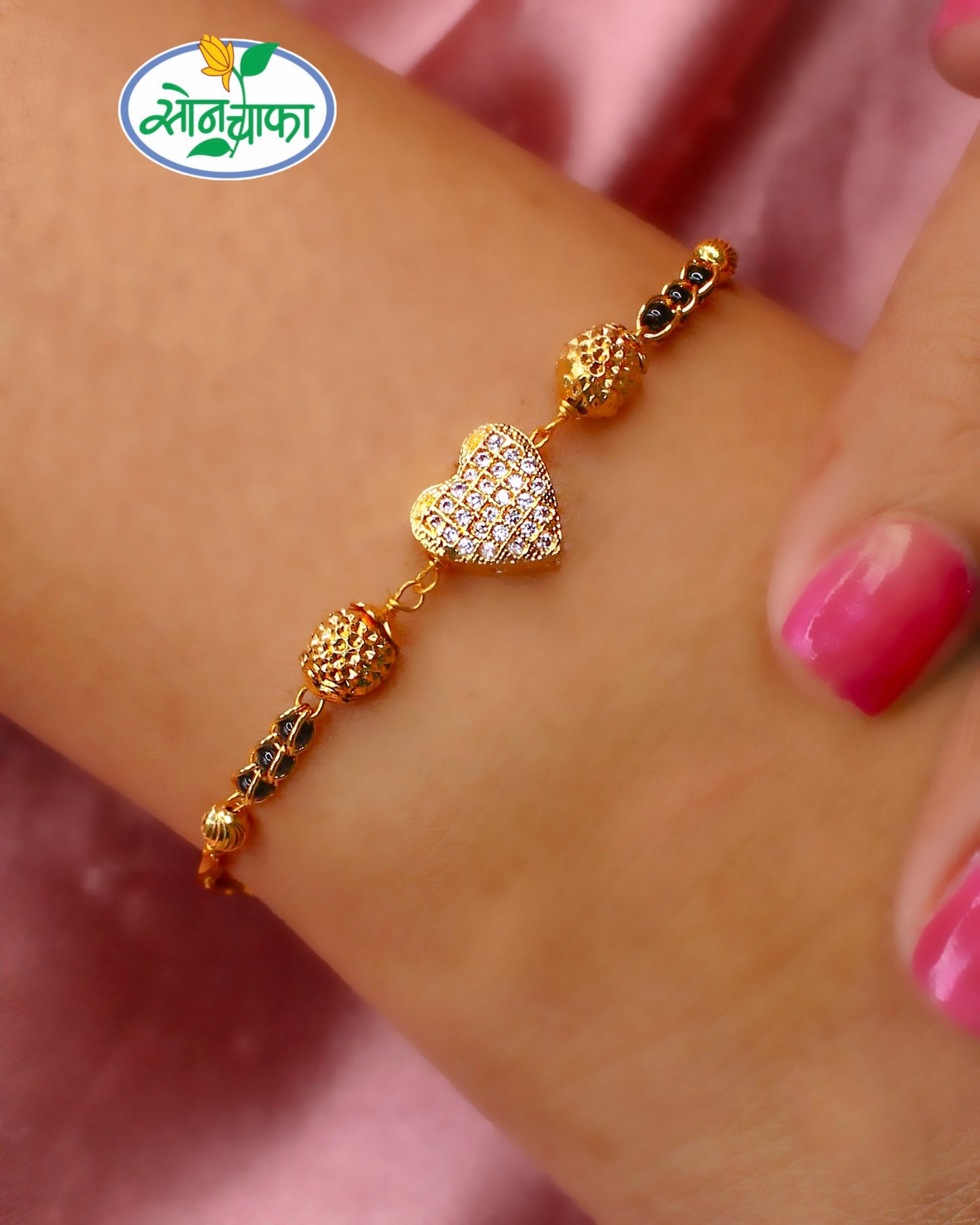 FANCIABLE HEART DIAMOND BRACELET