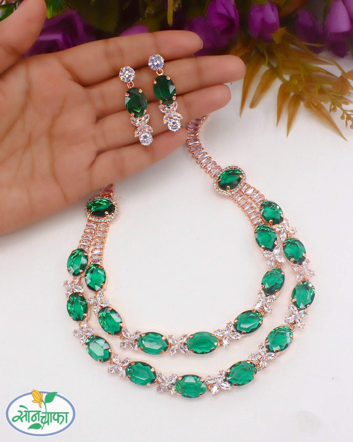 GLAMOUR WHITE STONE NECKLACE