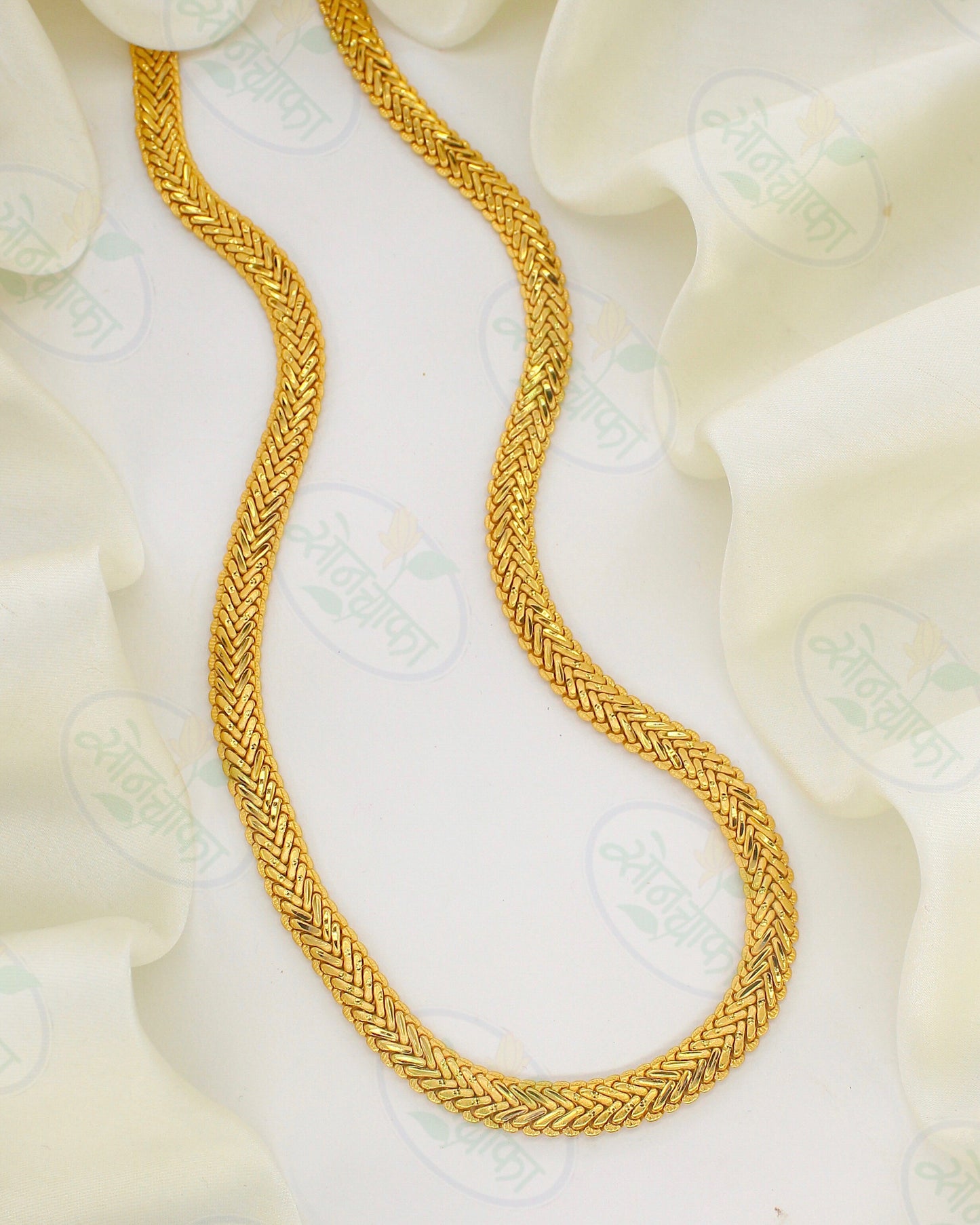 TEXTURED GOLD PLATED CHAIN