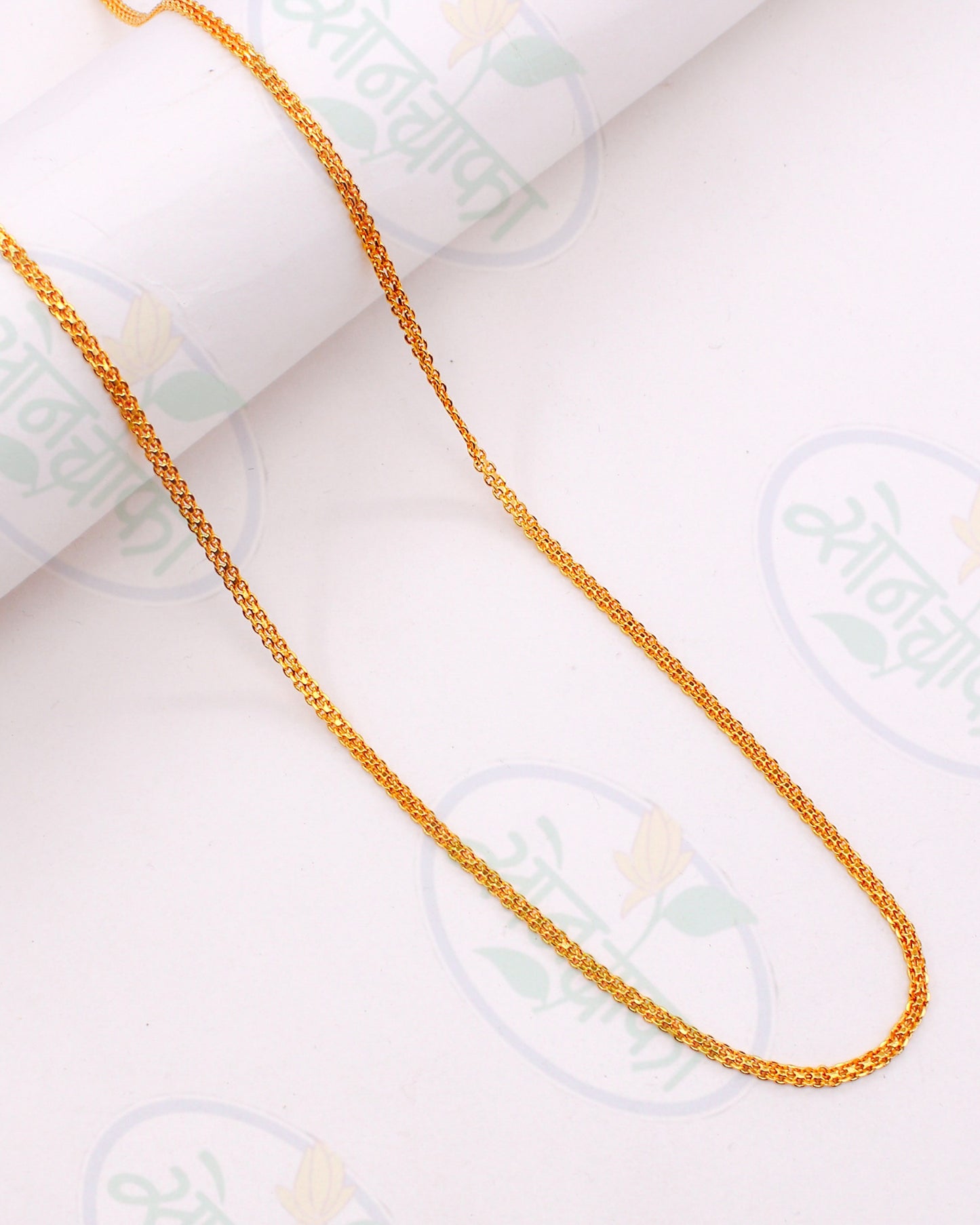 TRADITIONAL ANTIQUE CHAIN