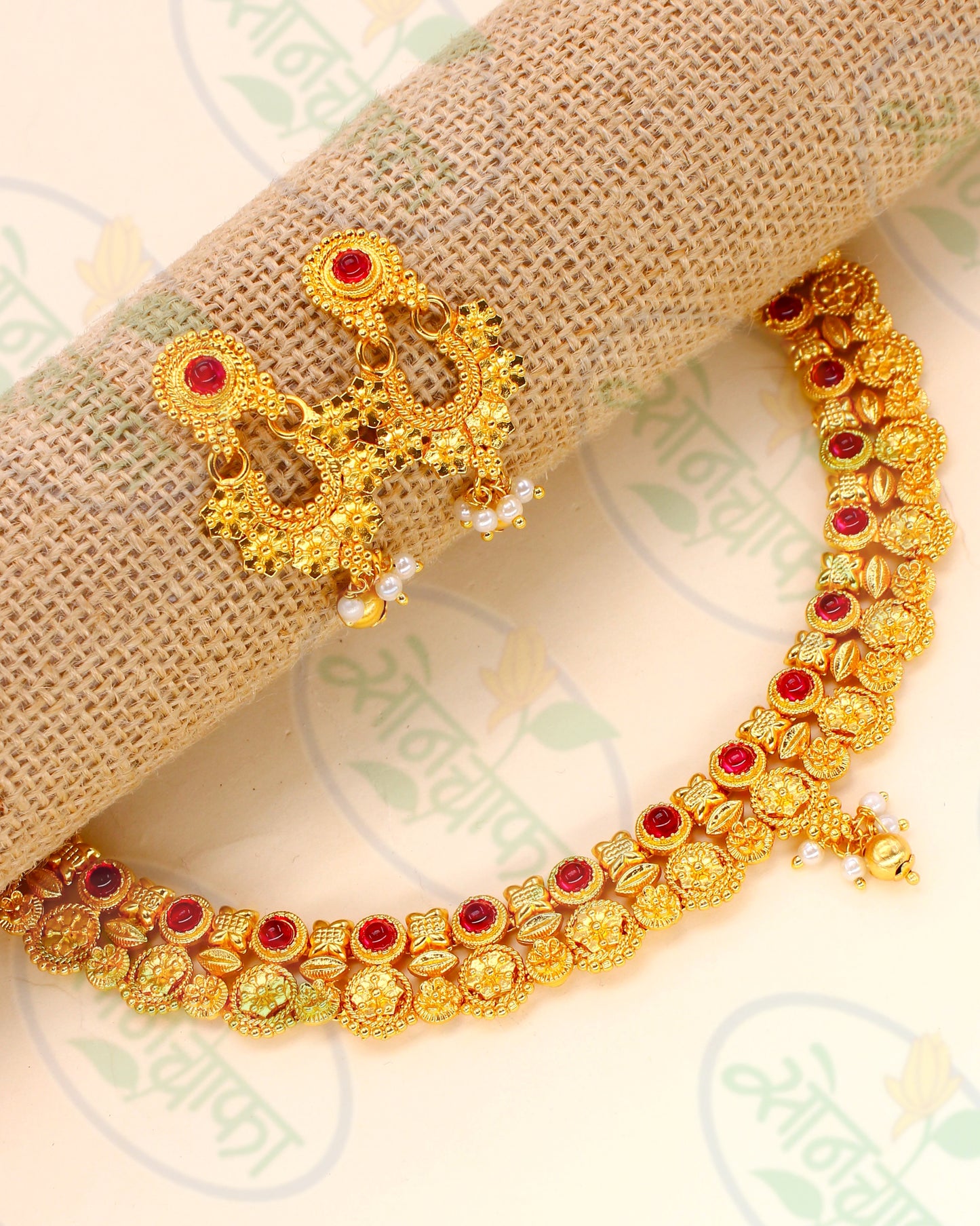 UNIQUE DESIGNER NECKLACE