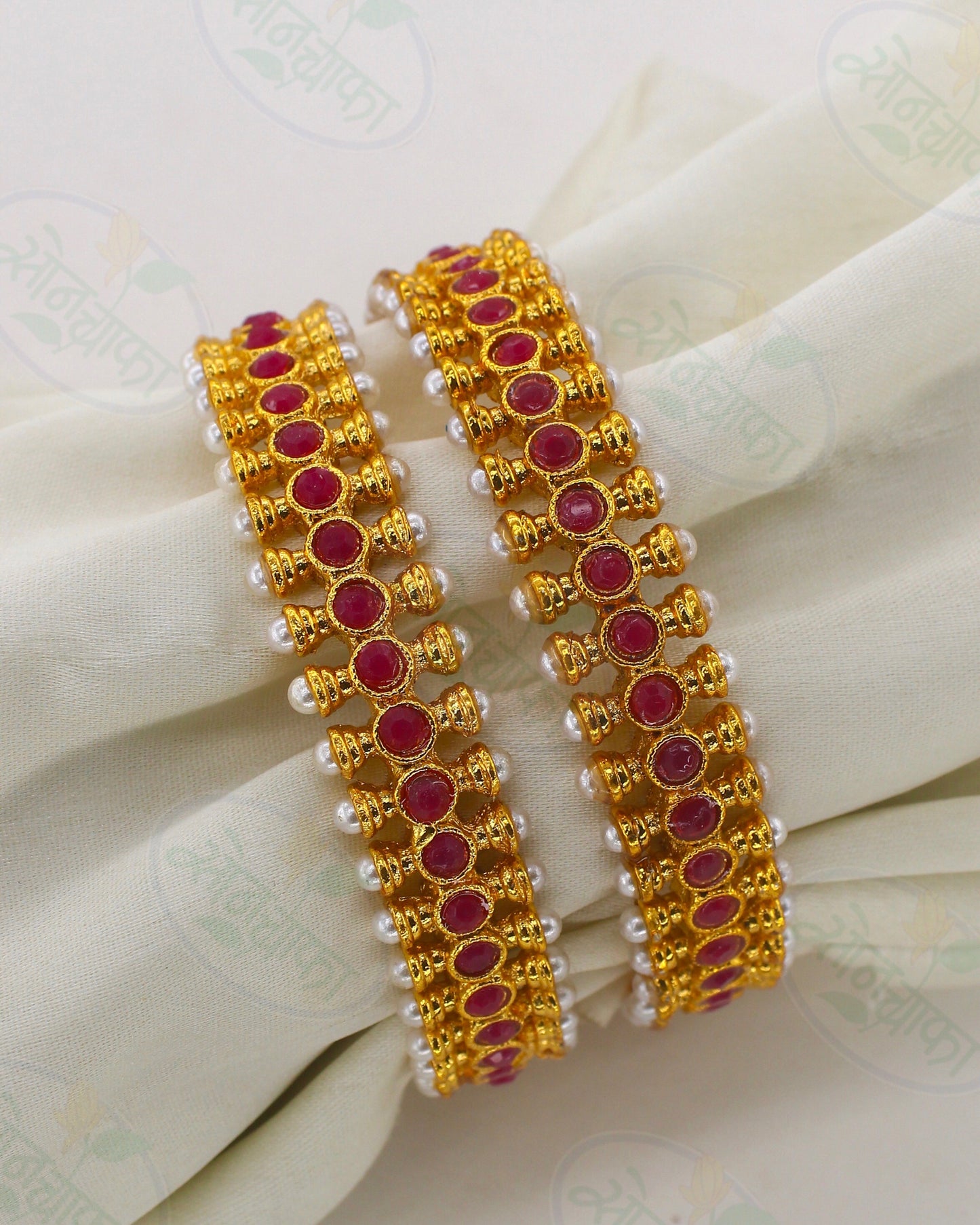 BRILLIANT MOTI BANGLES
