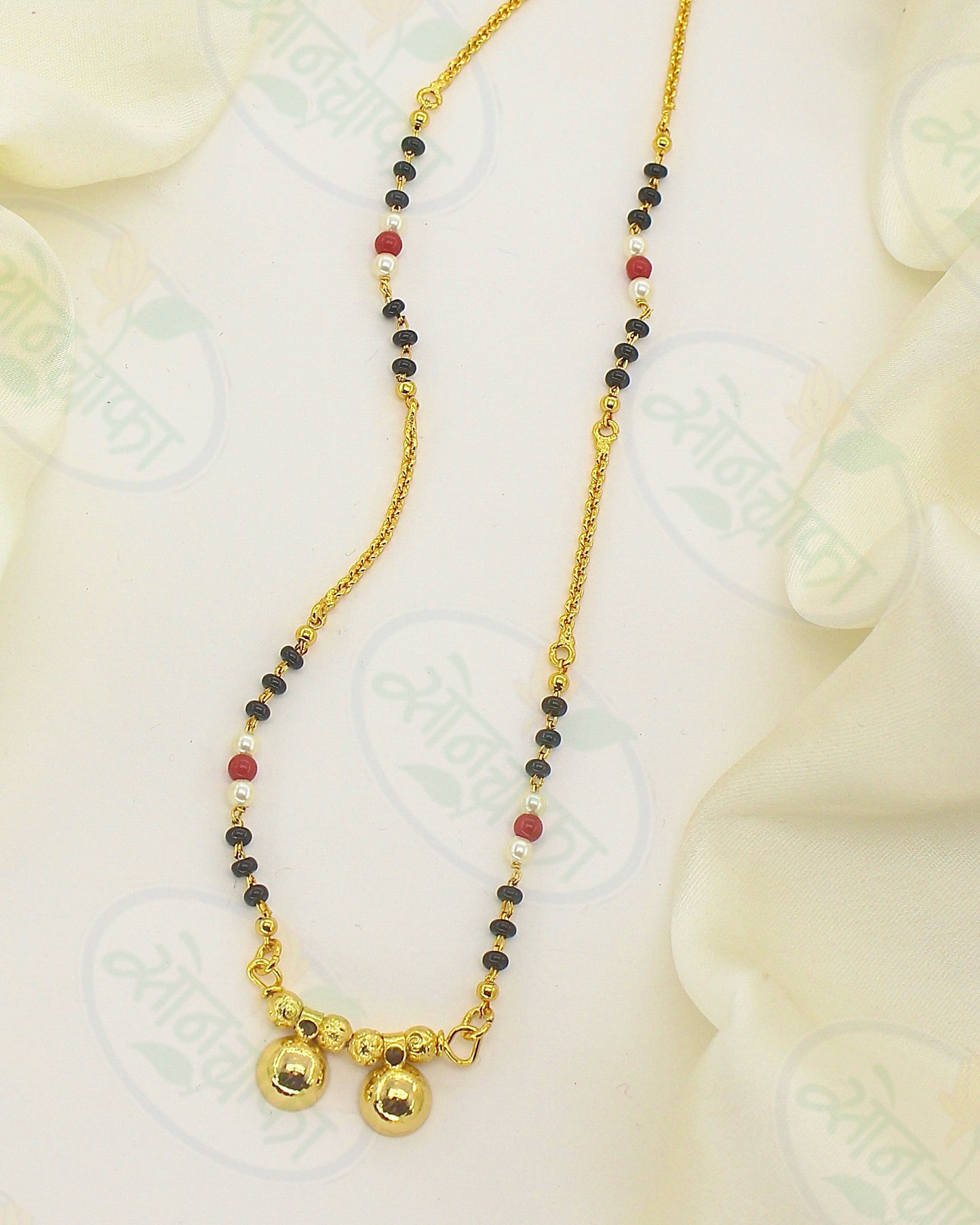 RADIANT WATI PENDANT MANGALSUTRA
