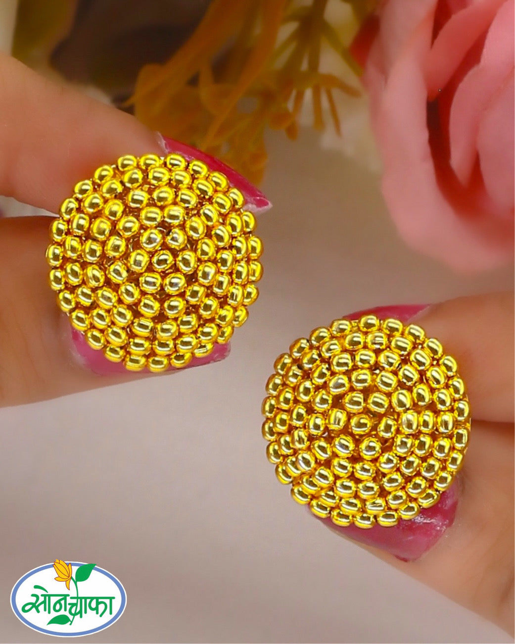 LUMINOUS GOLDEN BEADED EARRINGS