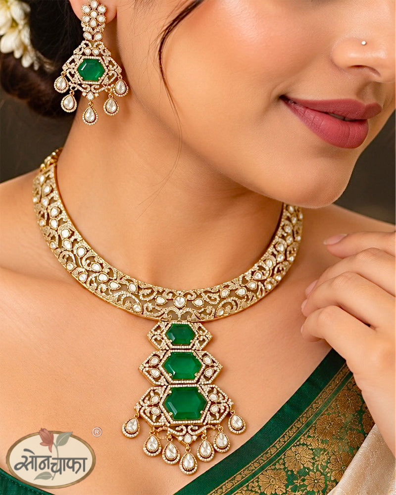 SHIMAMERING GLAM RAJASI NECKLACE