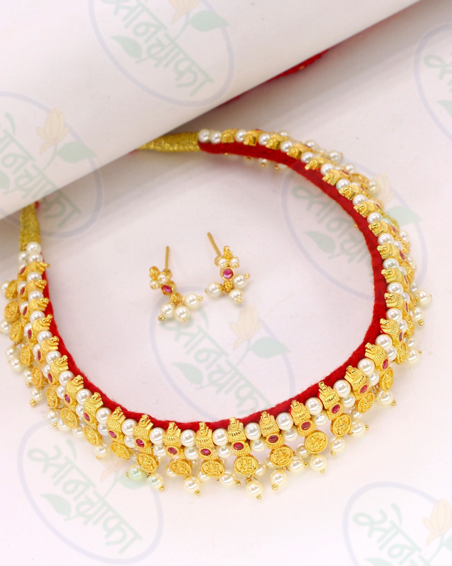 CLASSICAL PEARL BEADS THUSHI NECKLACE