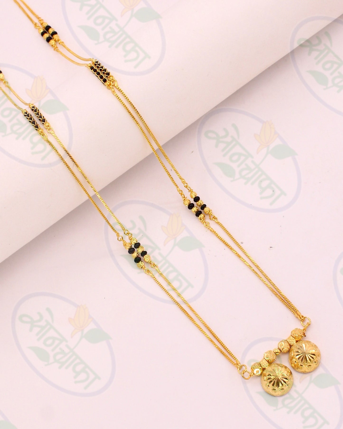 SIMPLE WATI PENDANT MANGALSUTRA