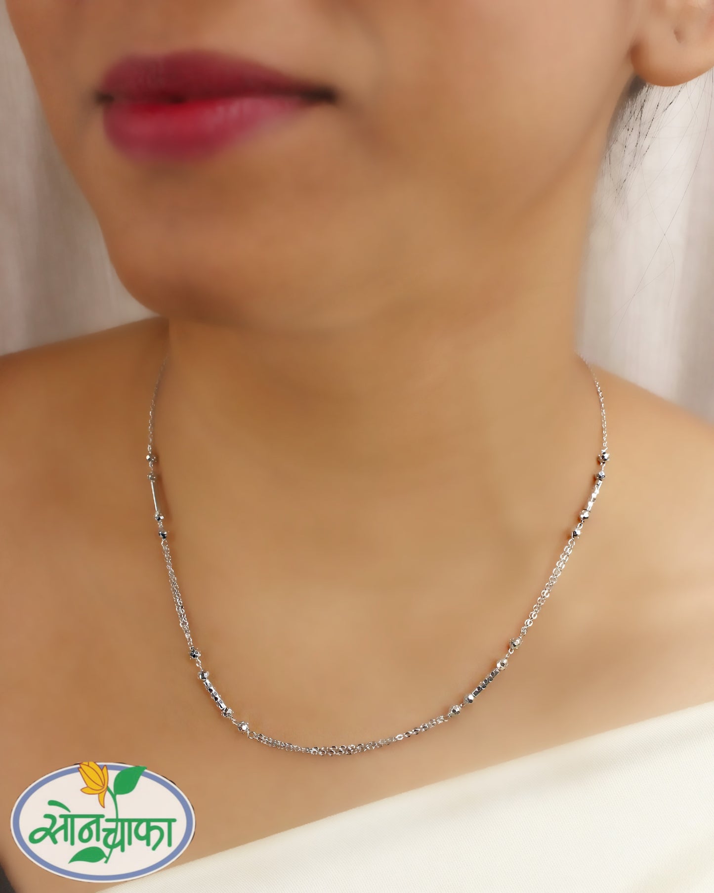 EXCLUSIVE SILVER CHAIN