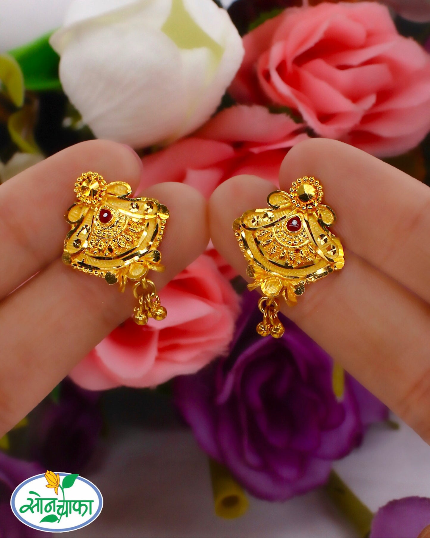 GORGEOUS GOLD PLATED EARRINGS