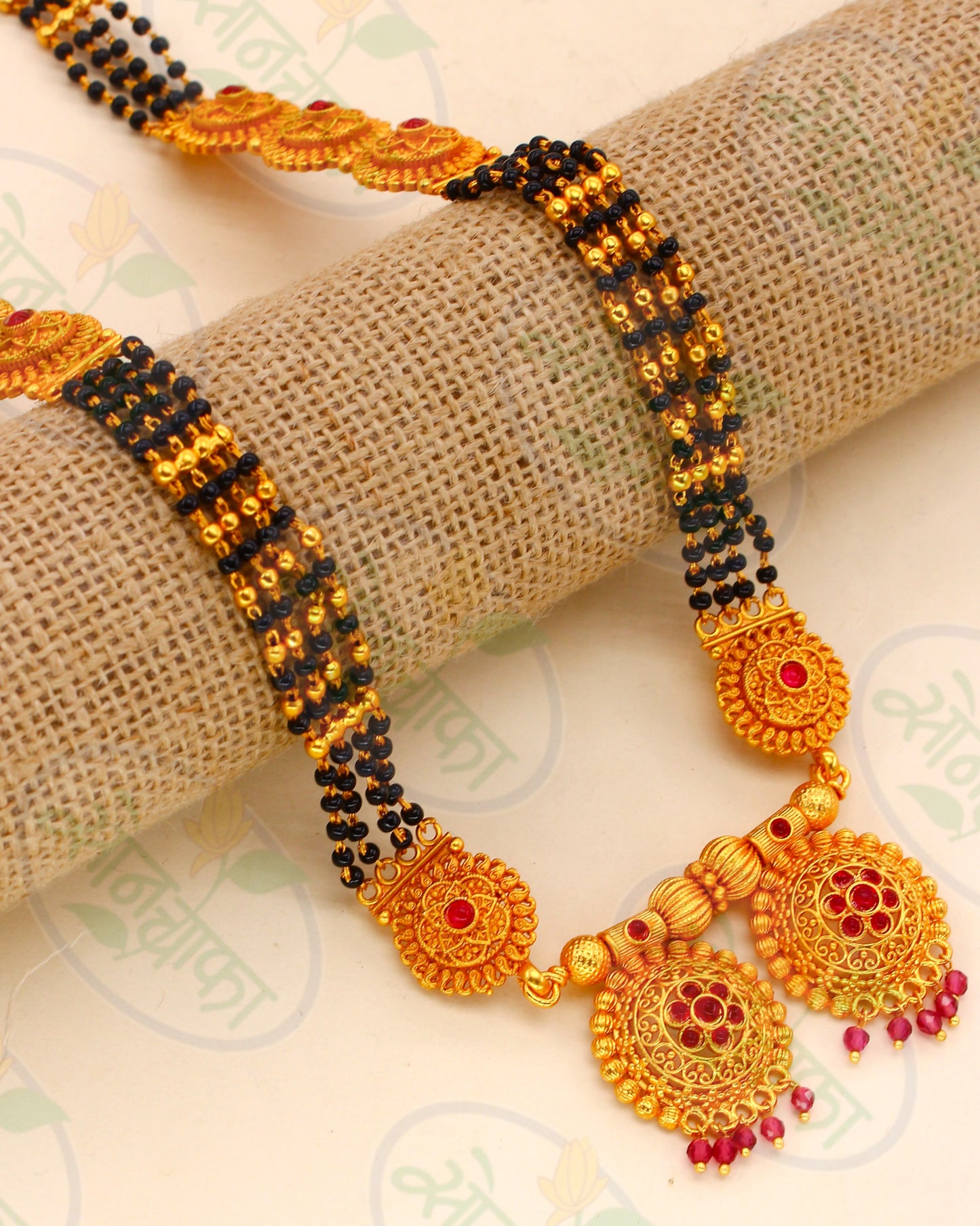 IMPRESSIVE PESHWAI MANGALSUTRA