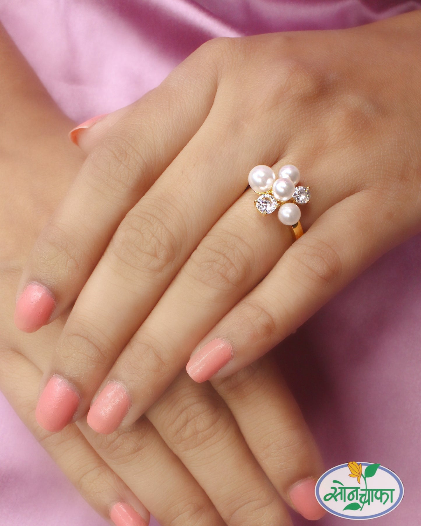 ELEGANT PEARL & DIAMOND RING