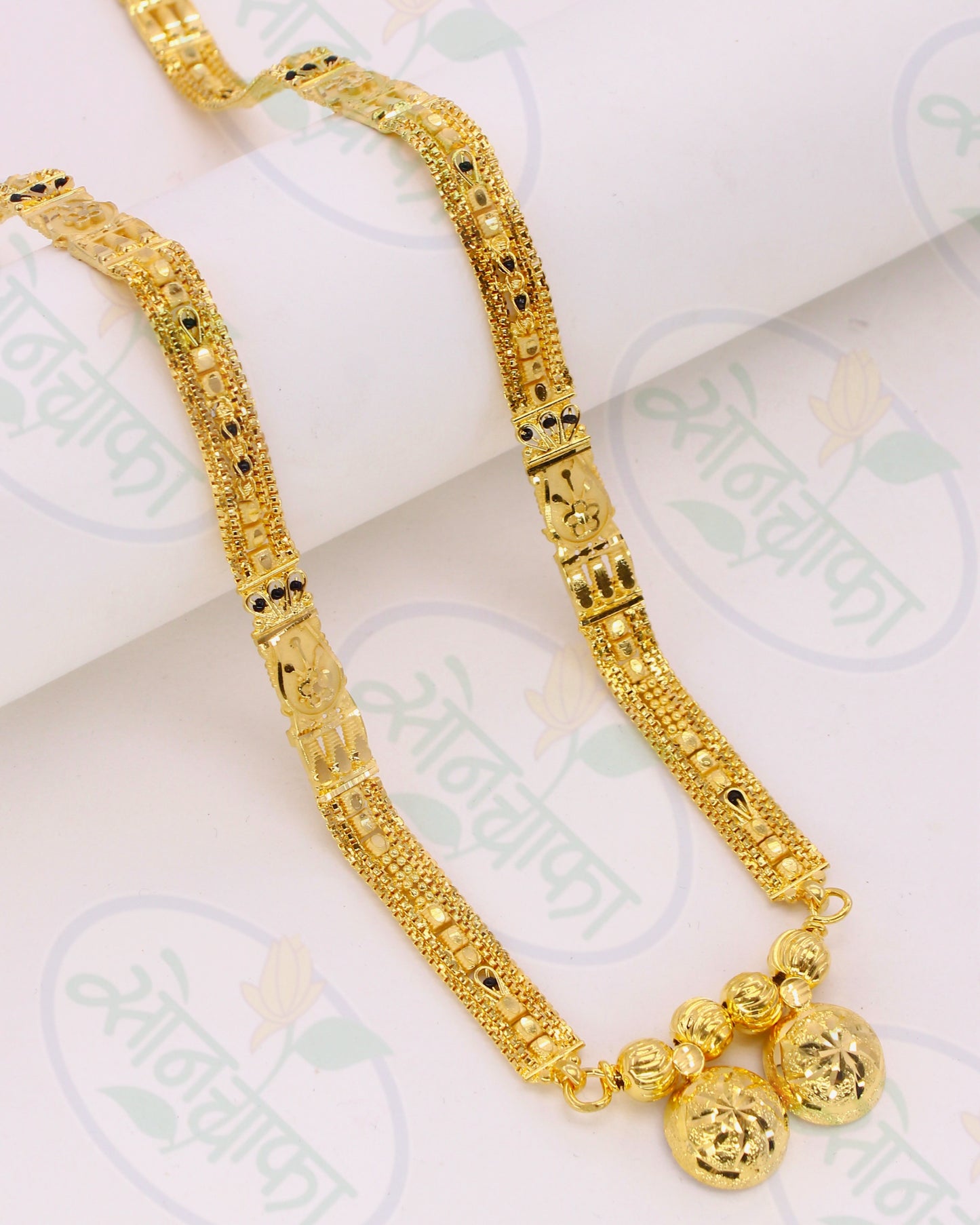 CLASSIC WATI PENDANT MANGALSUTRA