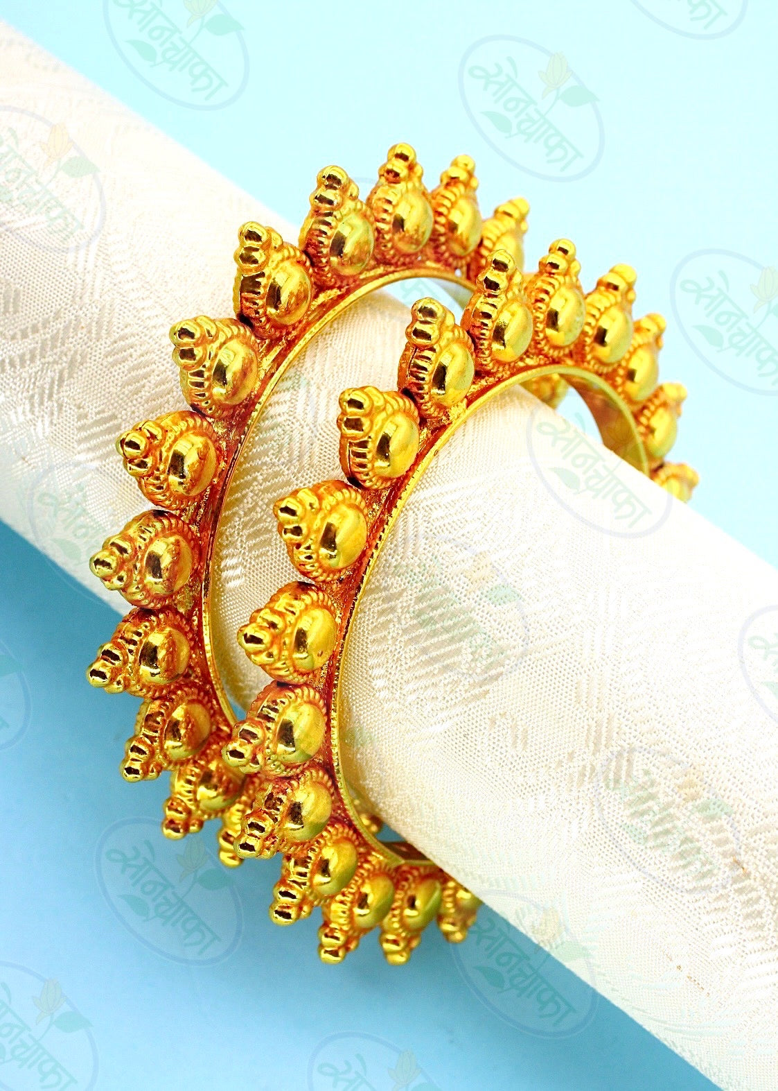 INTICING MATTE FINISH BANGLES