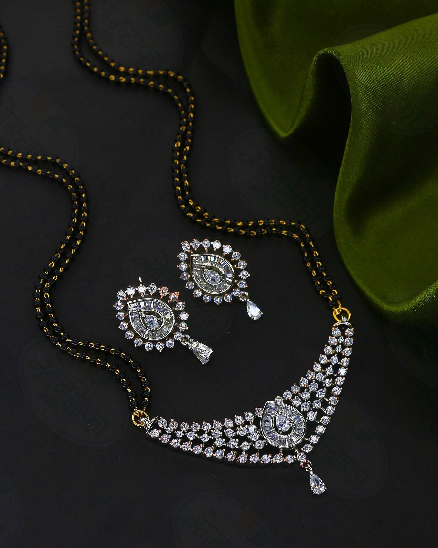 UNIQUE DESIGNER MANGALSUTRA