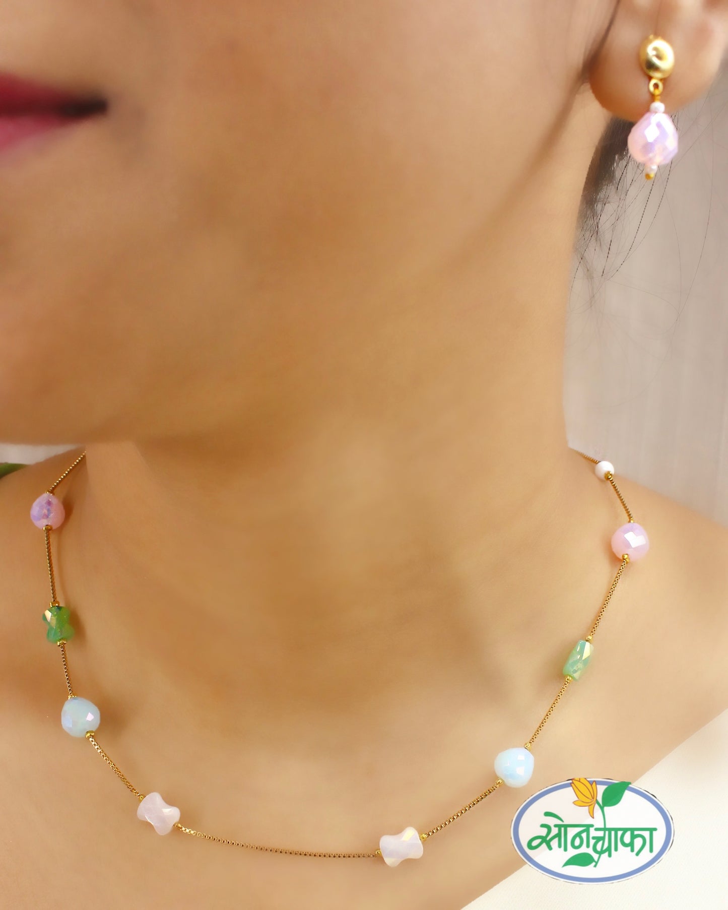 SPARKLING CRYSTAL CHAIN