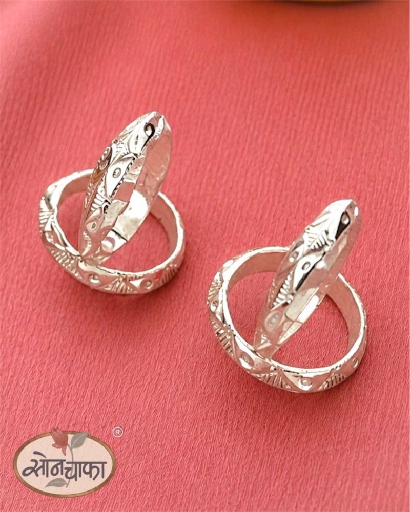 ENGRAVED CUTWORK SILVER JODAVI