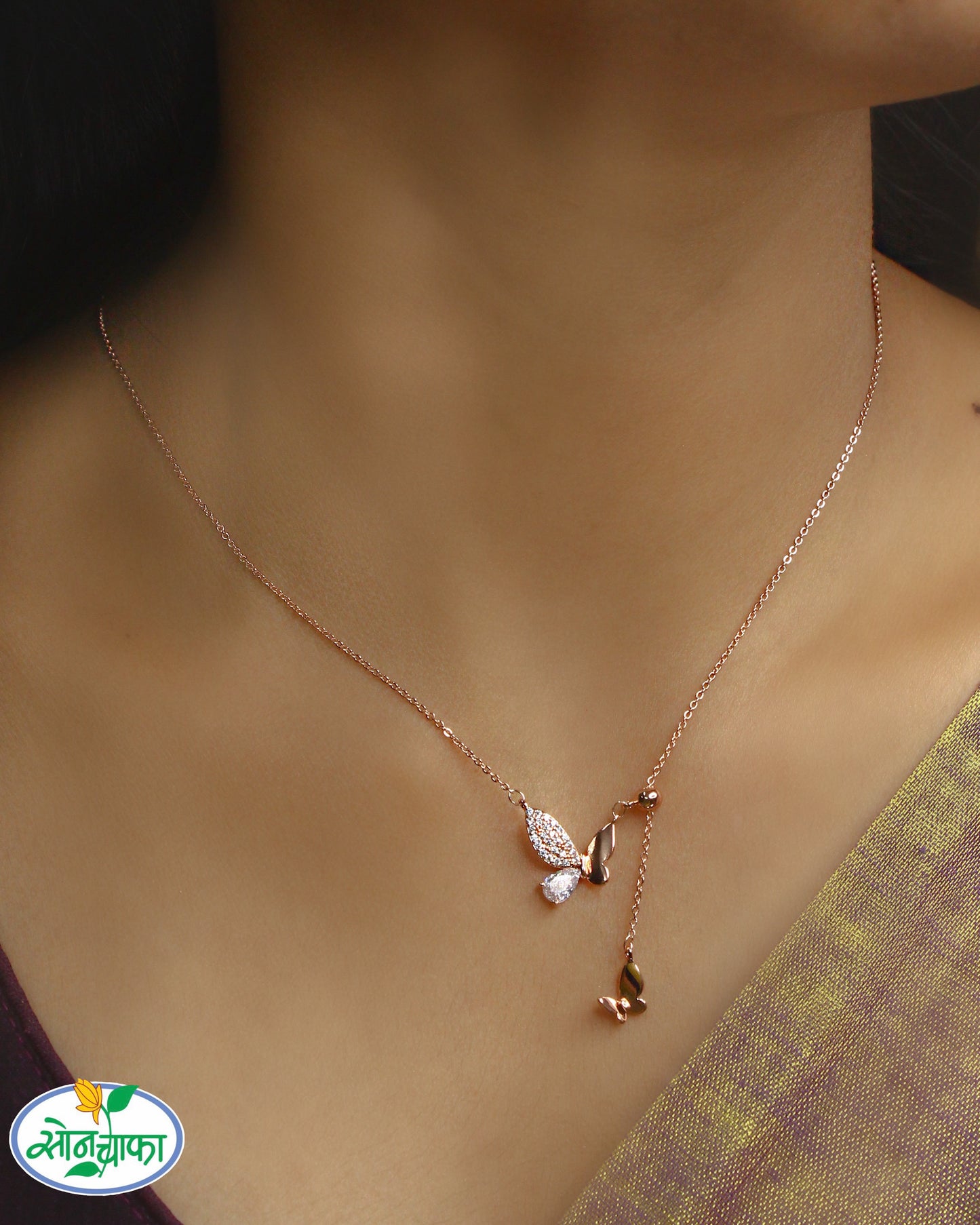 SPARKING BUTTERFLY CHAIN