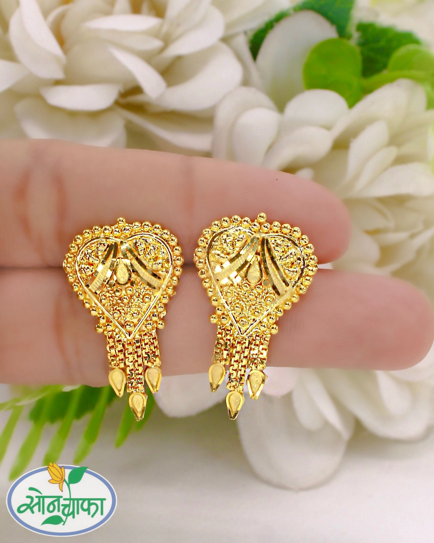 STYLISH GOLD PLATED EARRINGS