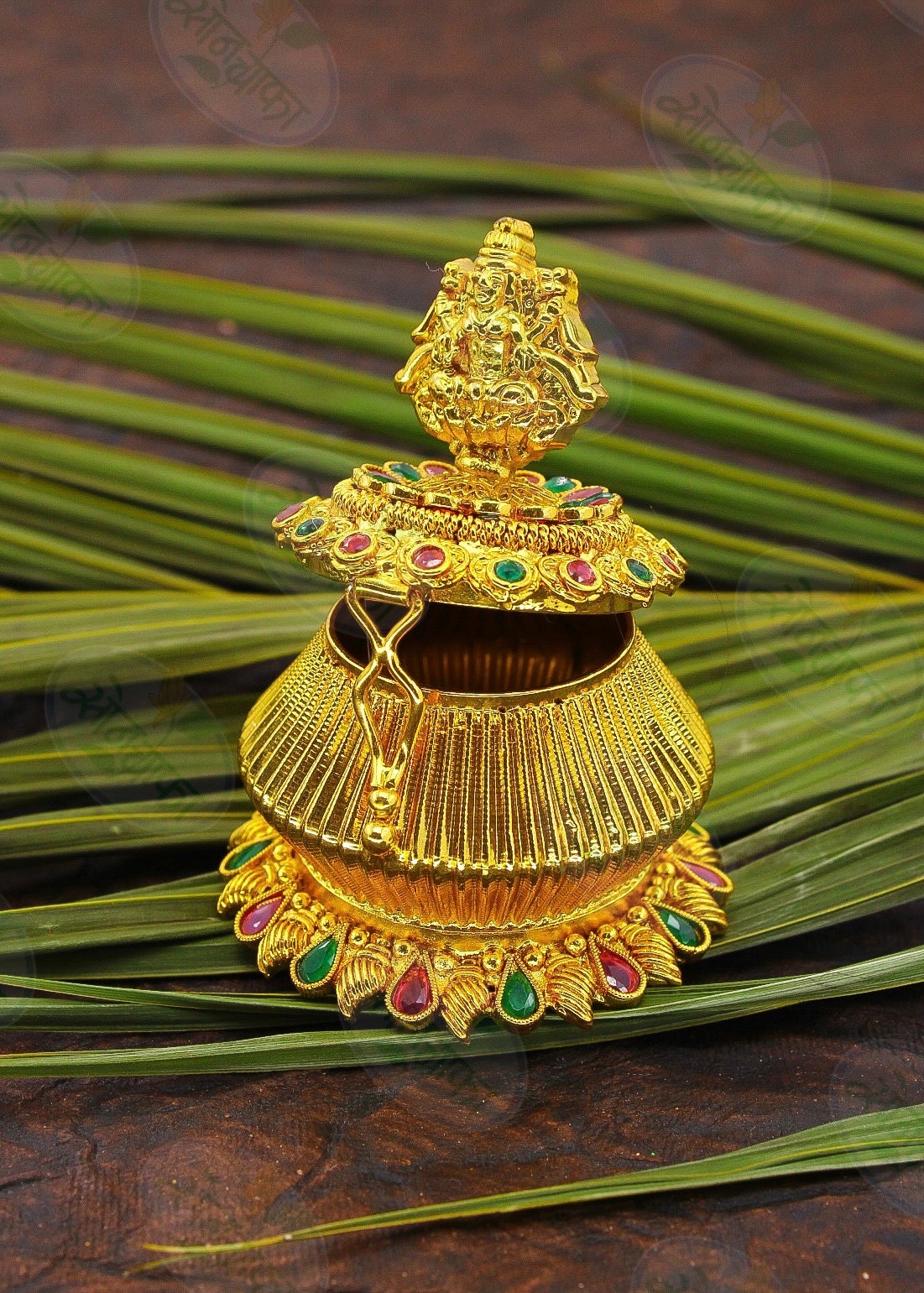 GLORIOUS TRADITIONAL KARANDA