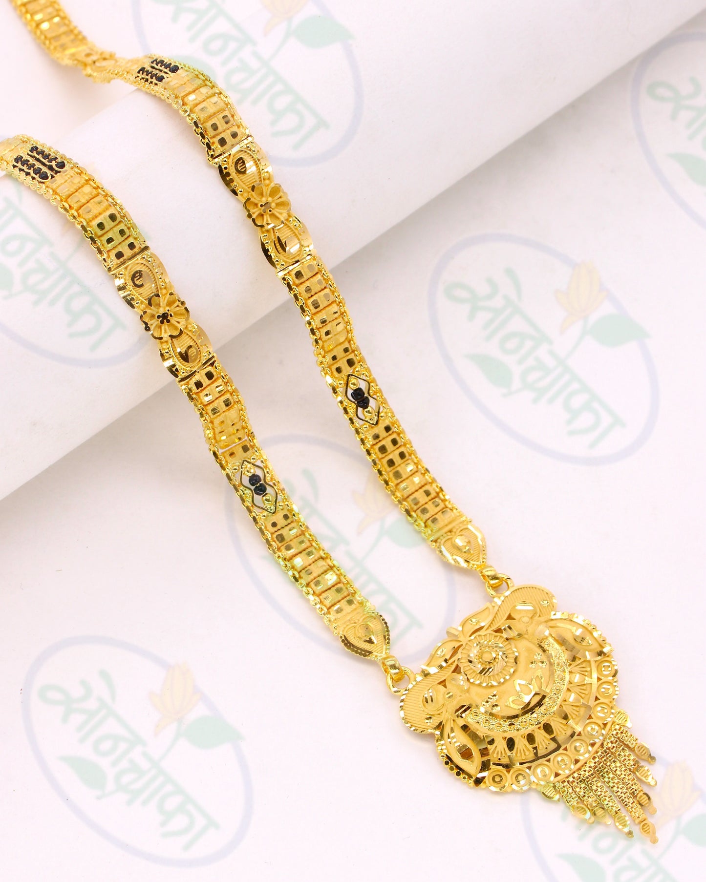 FLORAL SPARK GOLD PALTED MANGALSUTRA