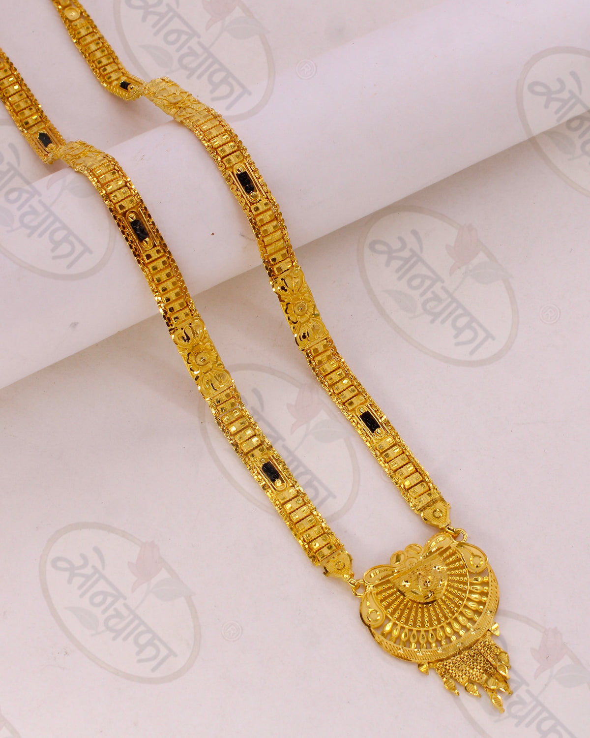 GOLDEN CHARM PENDANT MANGALSUTRA
