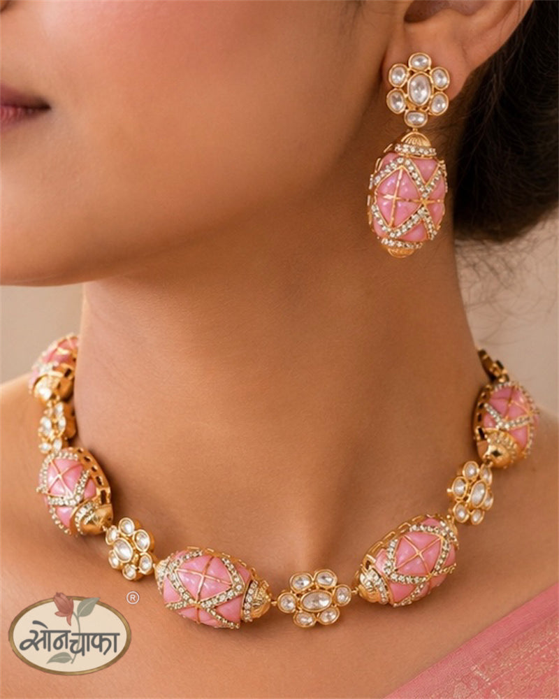 ATTRACTIVE RAJASI NECKLACE