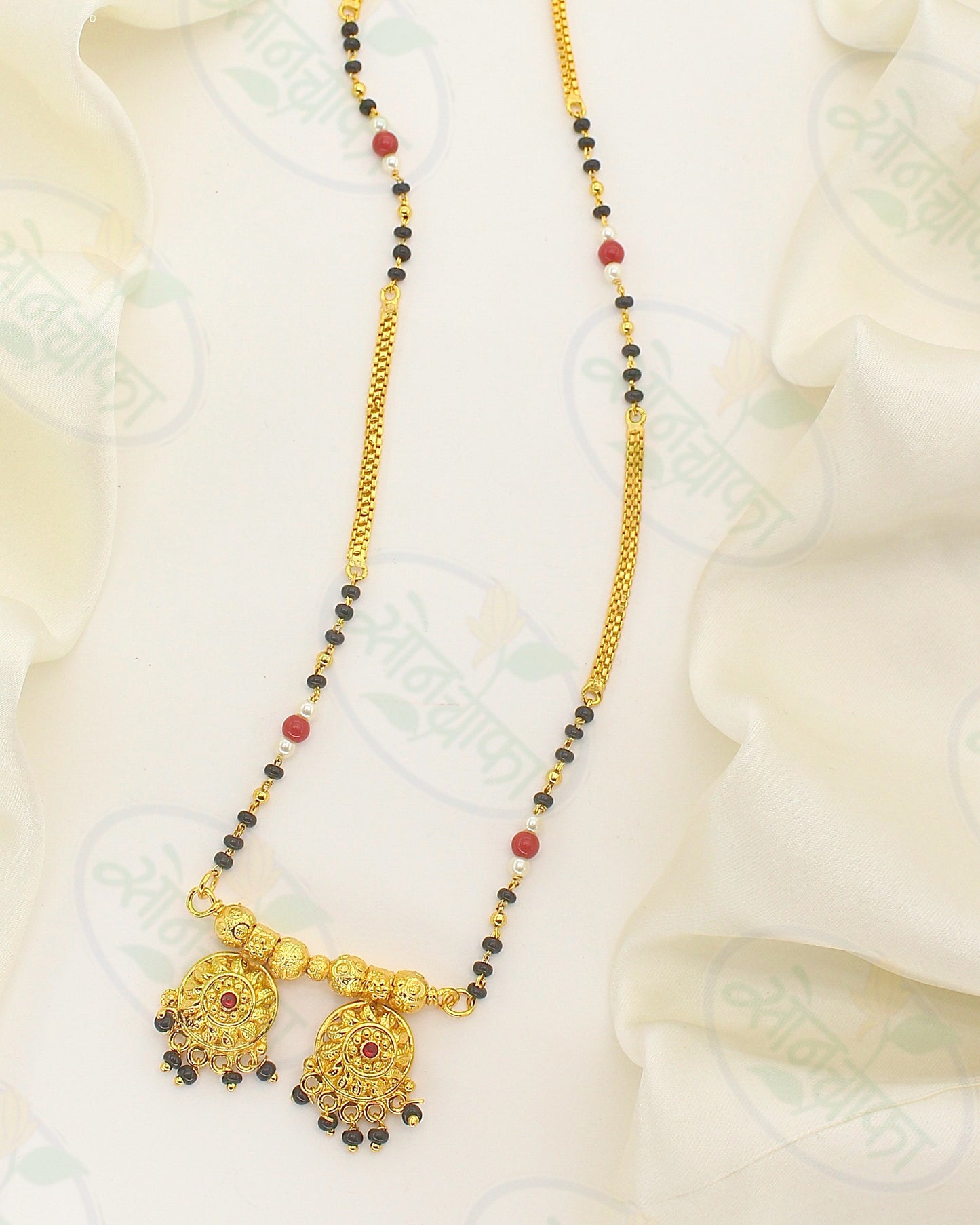 CLASSIC WATI PENDANT MANGALSUTRA