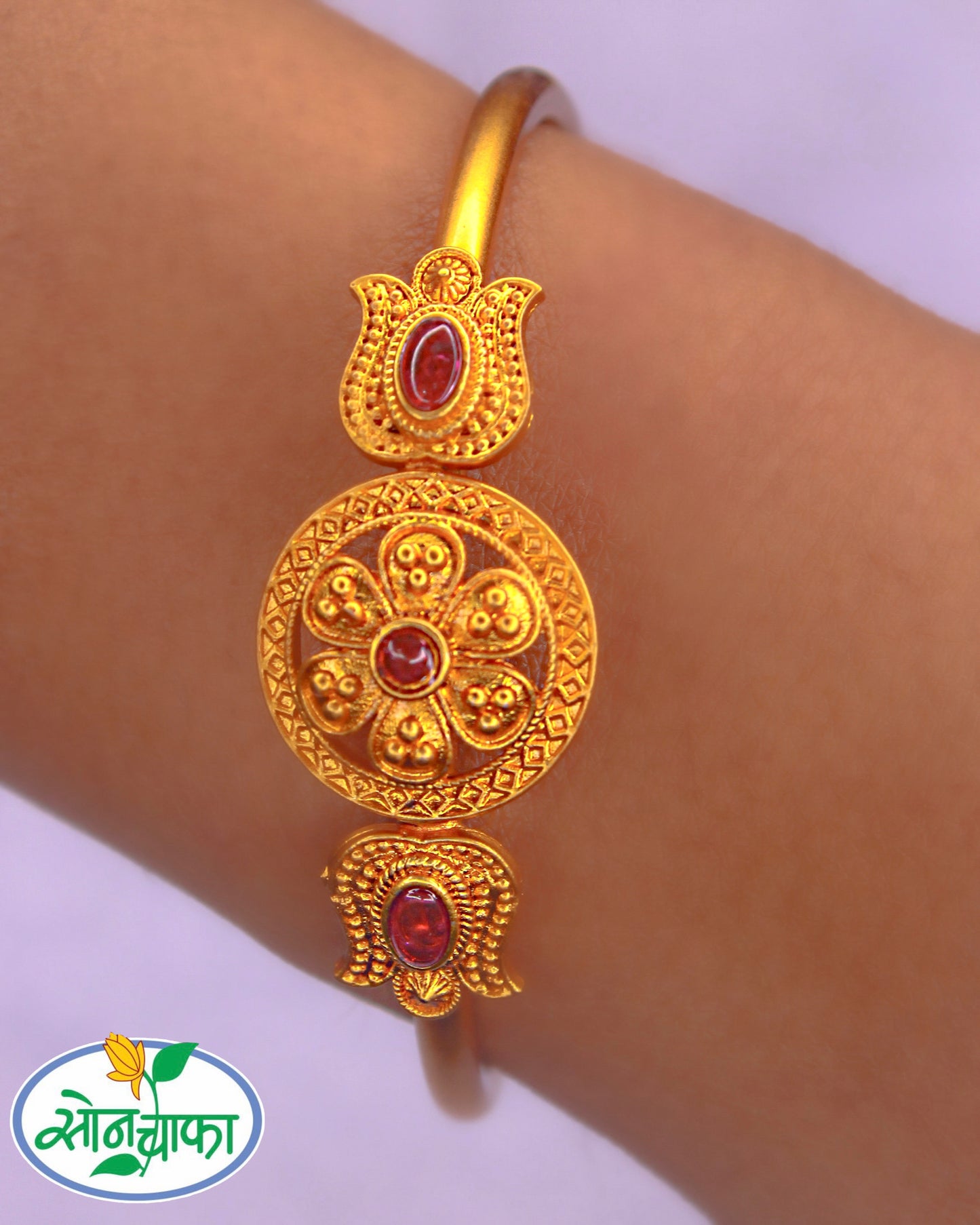 FLORAL DESIGNER KADA