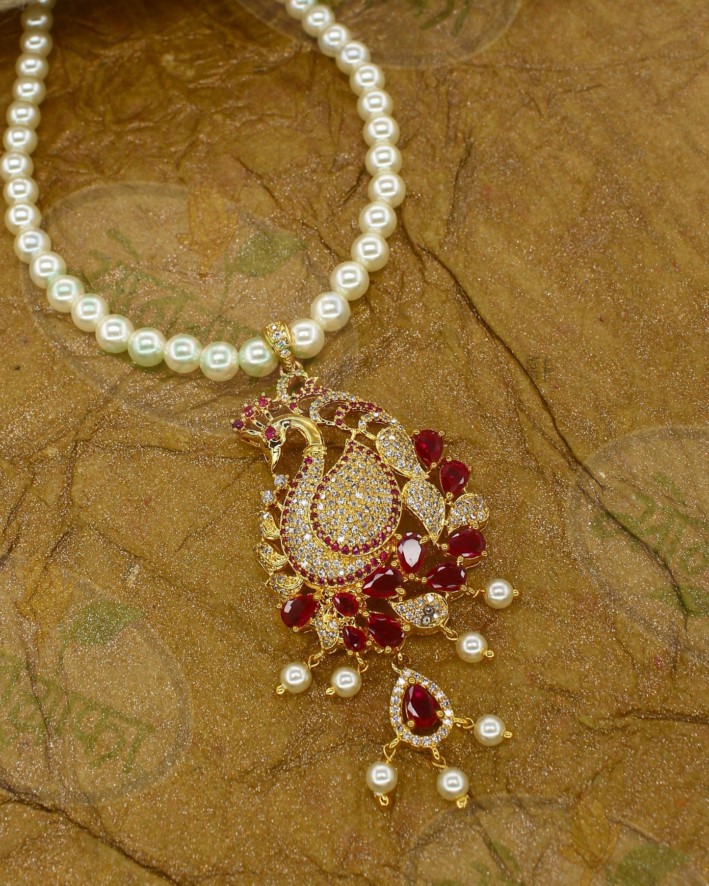 FANCY PEACOCK NECKLACE