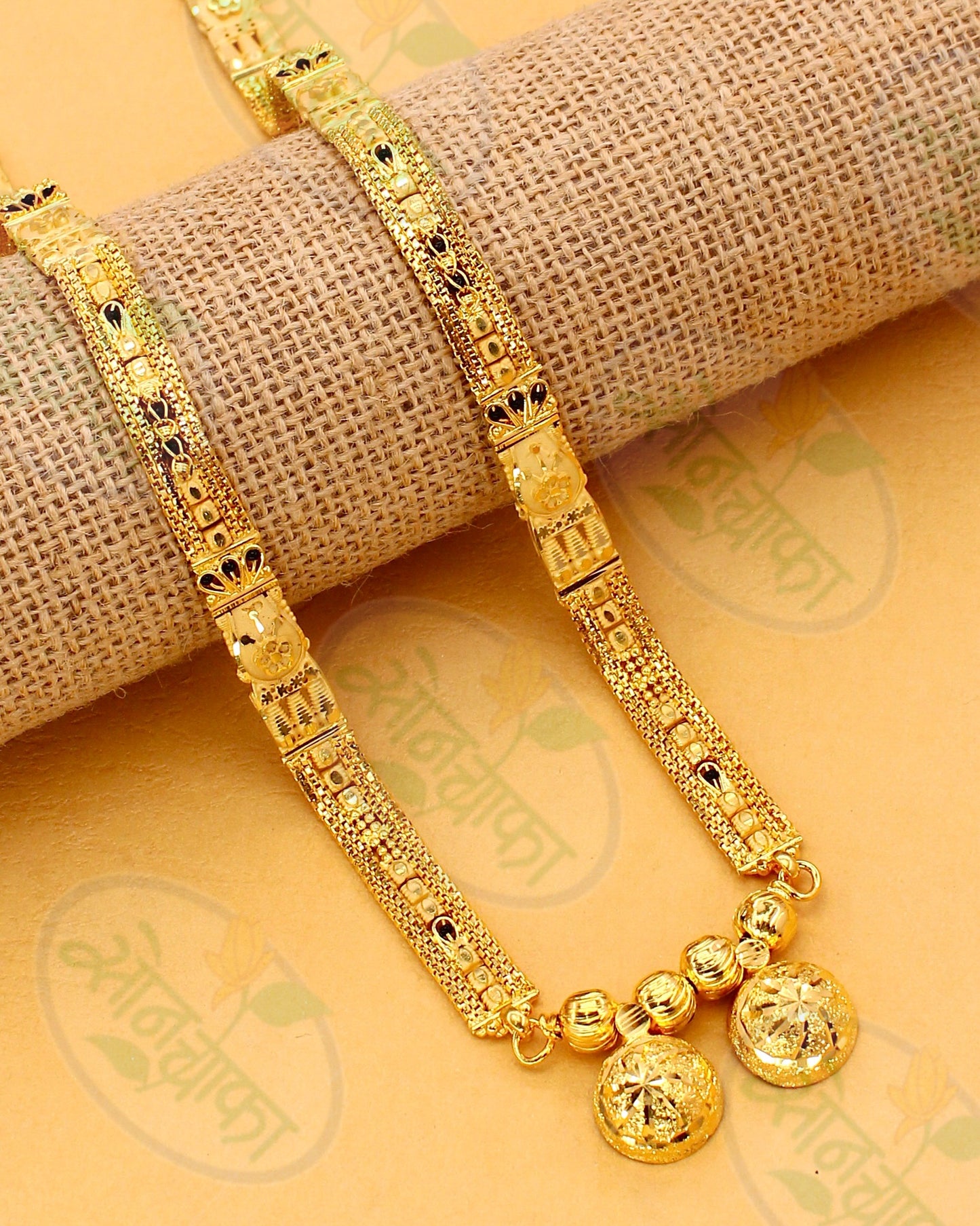 WATI PENDANT GOLD PLATED MANGALSUTRA